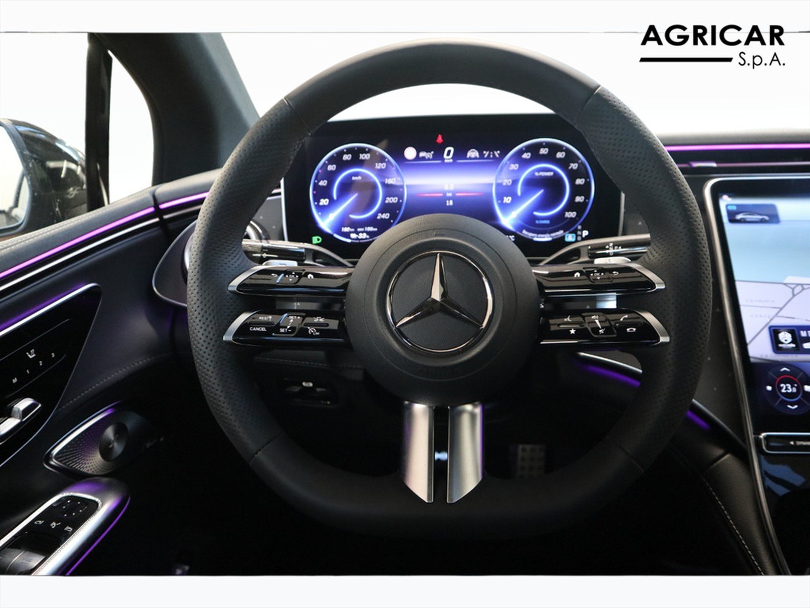 17 - Mercedes EQE 350 premium plus 4matic