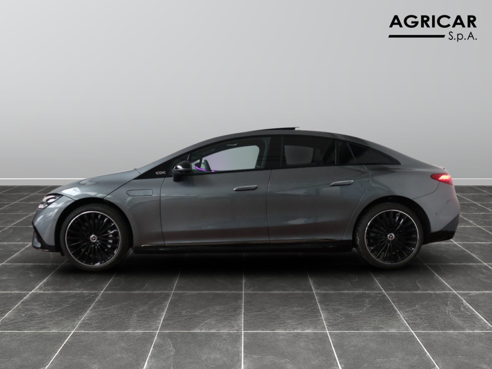 3 - Mercedes EQE 350 premium plus 4matic