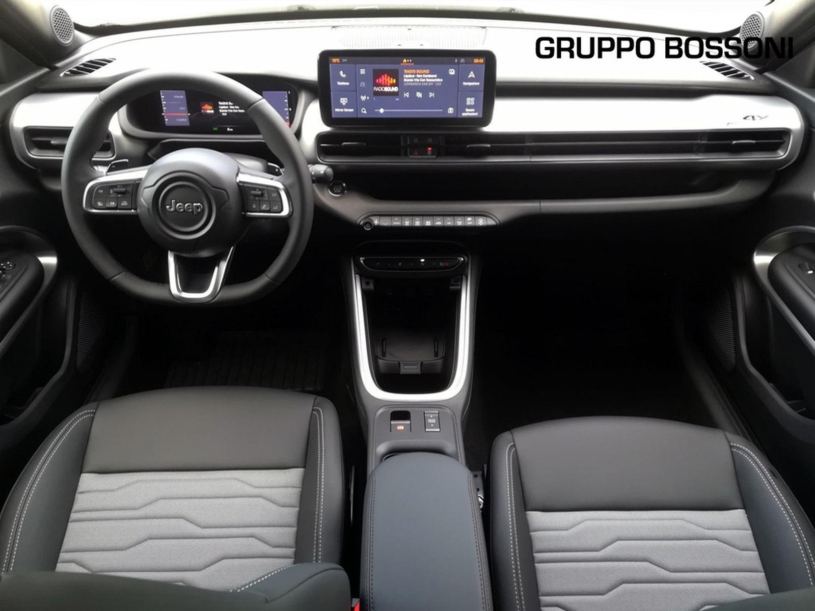 8 - Jeep Avenger 1.2 turbo e-hybrid mhev 145cv overland 4xe