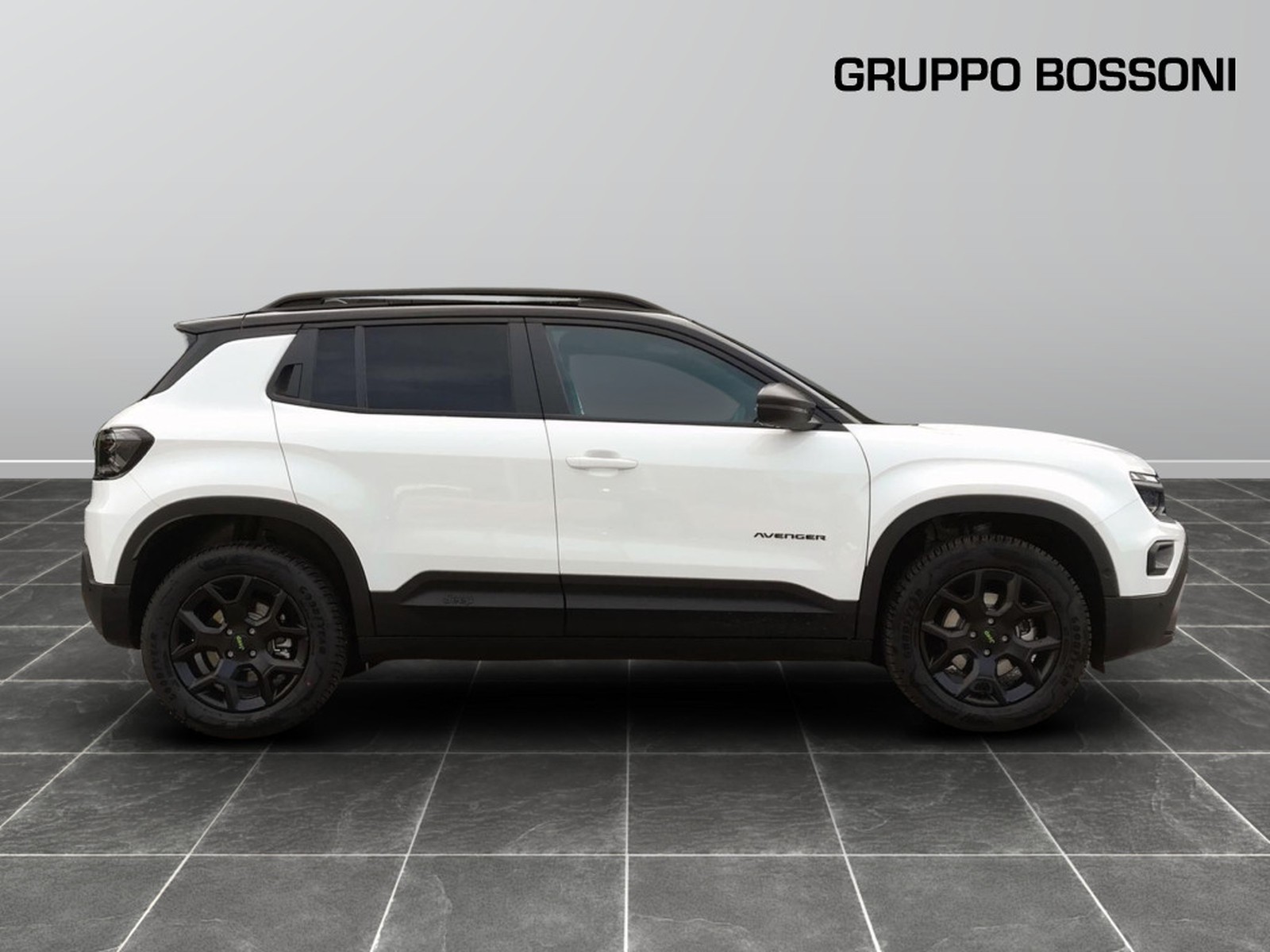 4 - Jeep Avenger 1.2 turbo e-hybrid mhev 145cv overland 4xe