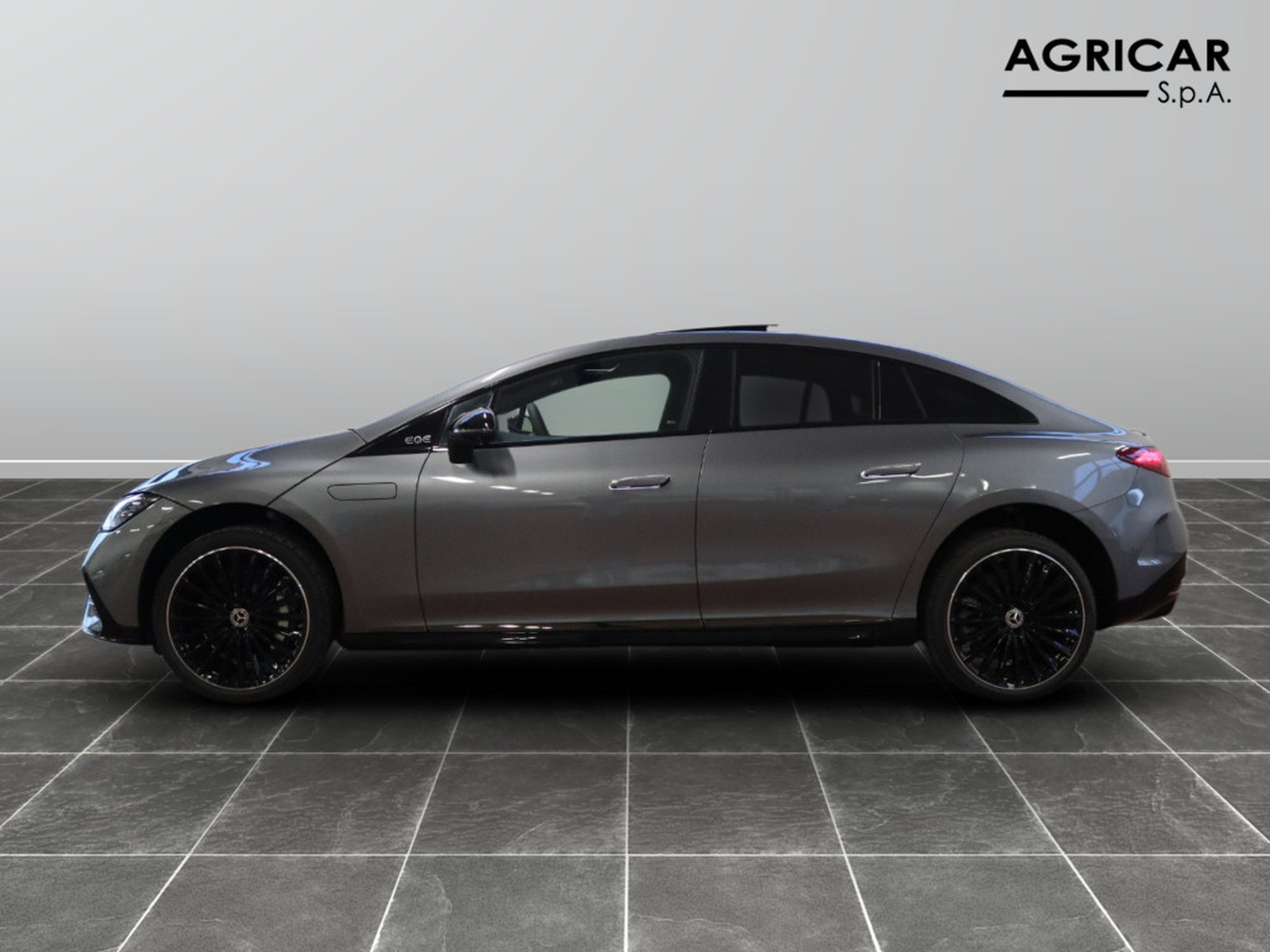 3 - Mercedes EQE 350 premium plus 4matic