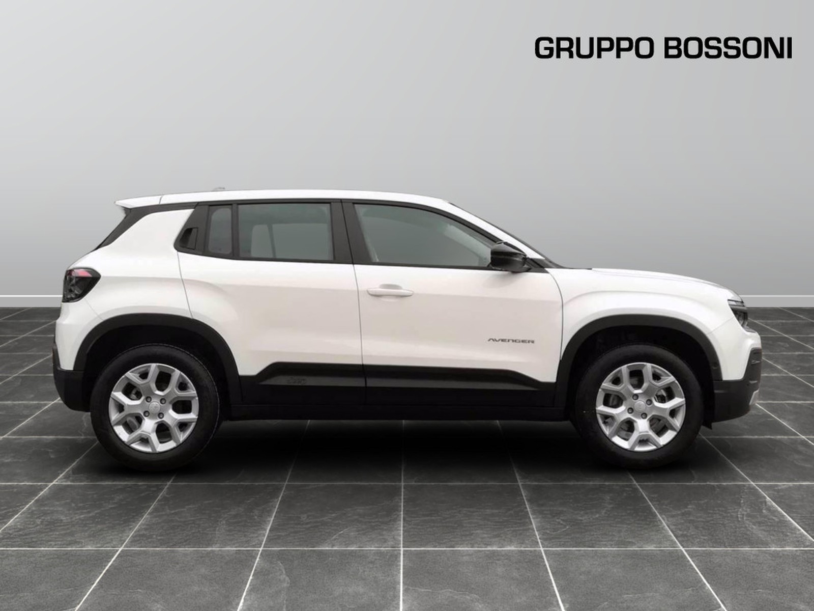 4 - Jeep Avenger 1.2 turbo e-hybrid 100cv altitude fwd edct6