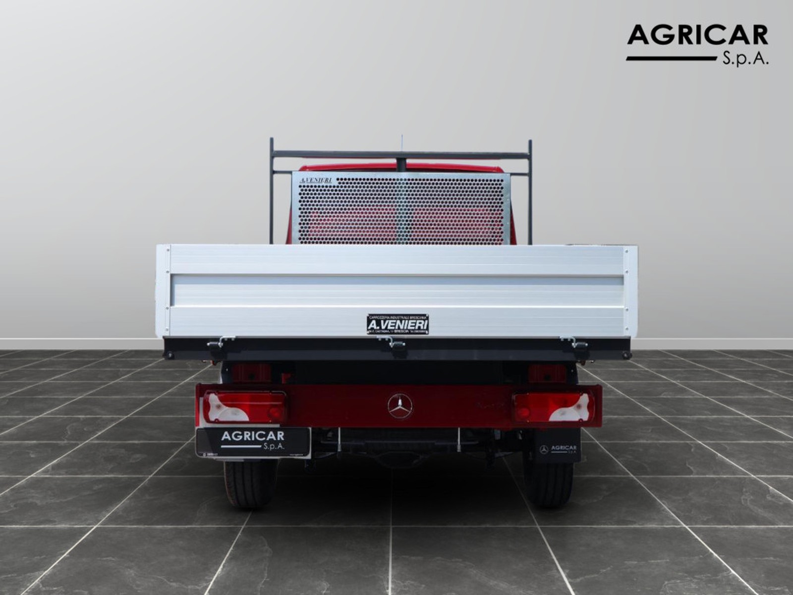 5 - Mercedes Vans Sprinter 311 rwd 2.0 cdi t 37/35