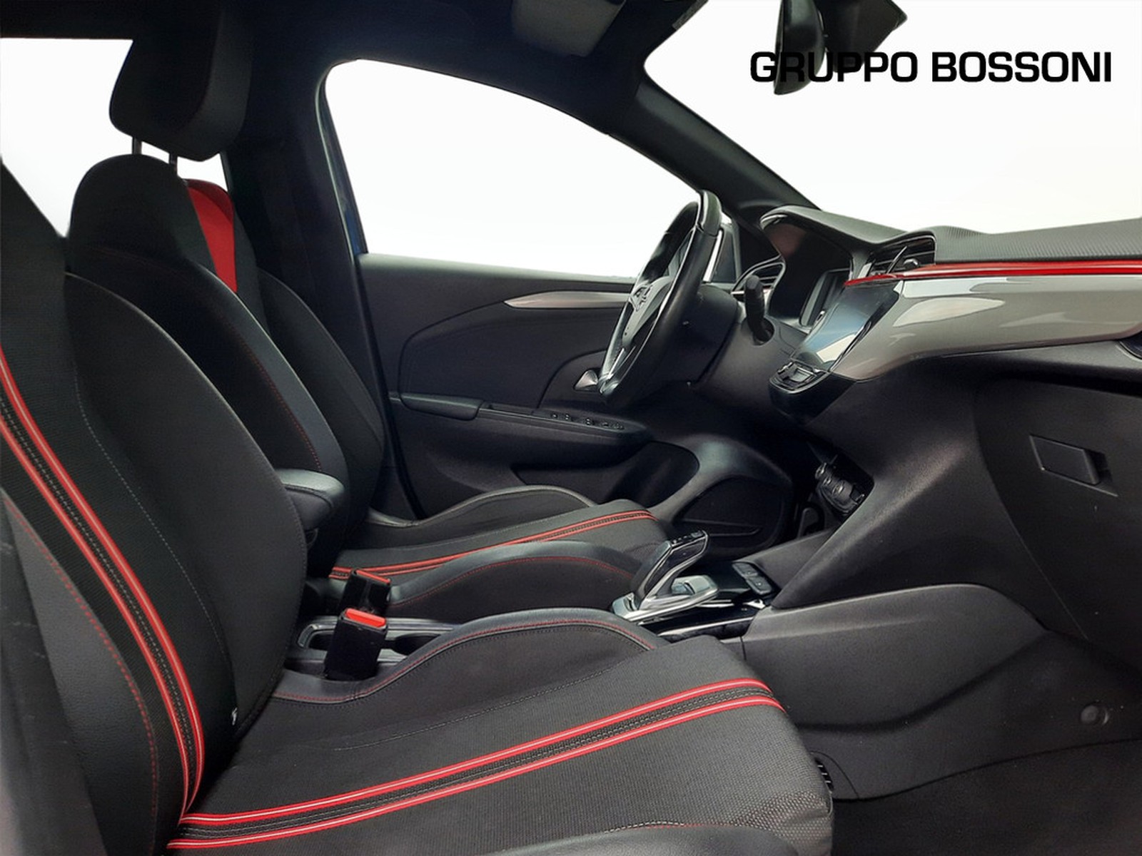 16 - Opel Corsa e- 5 porte gs line