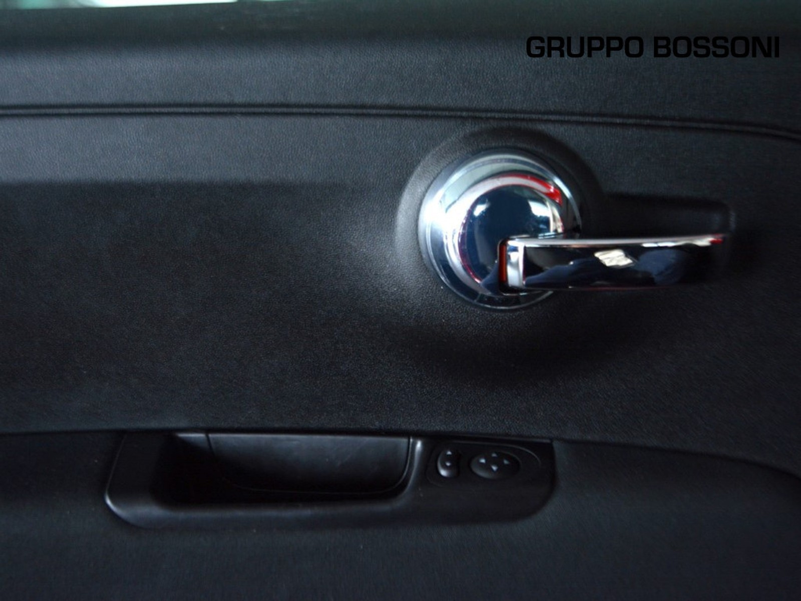 17 - Fiat 500 1.0 firefly hybrid 70cv dolcevita