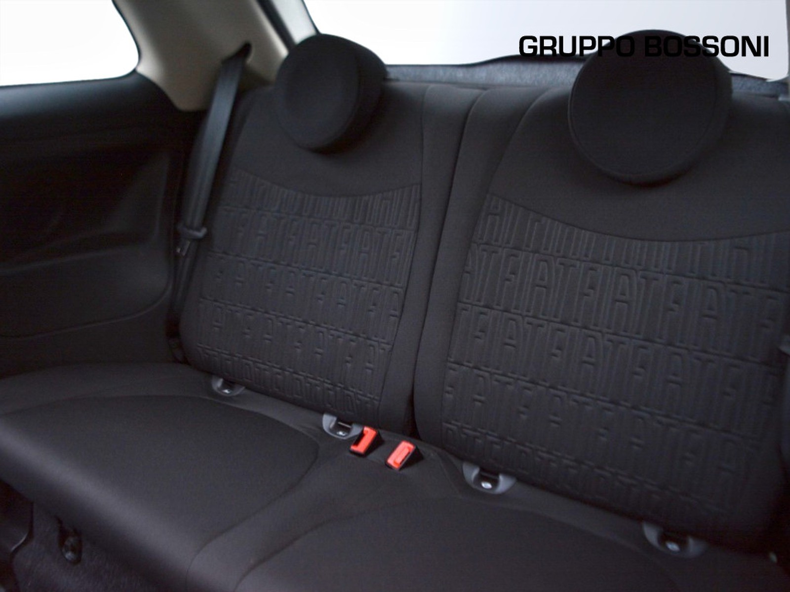 6 - Fiat 500 1.0 firefly hybrid 70cv dolcevita