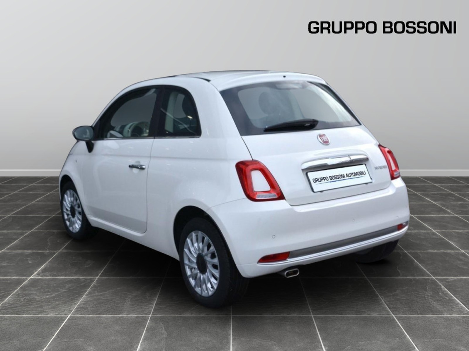 4 - Fiat 500 1.0 firefly hybrid 70cv dolcevita