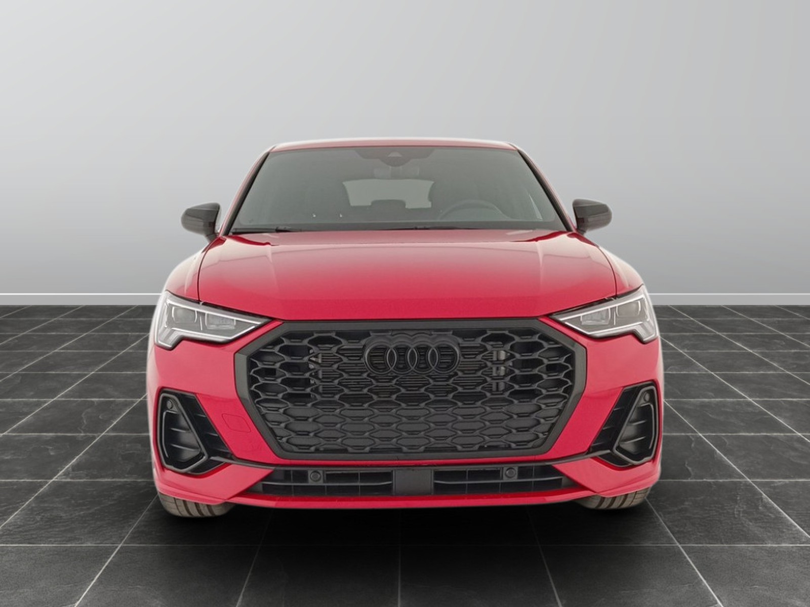 2 - Audi Q3 sportback 35 2.0 tdi s line edition s tronic