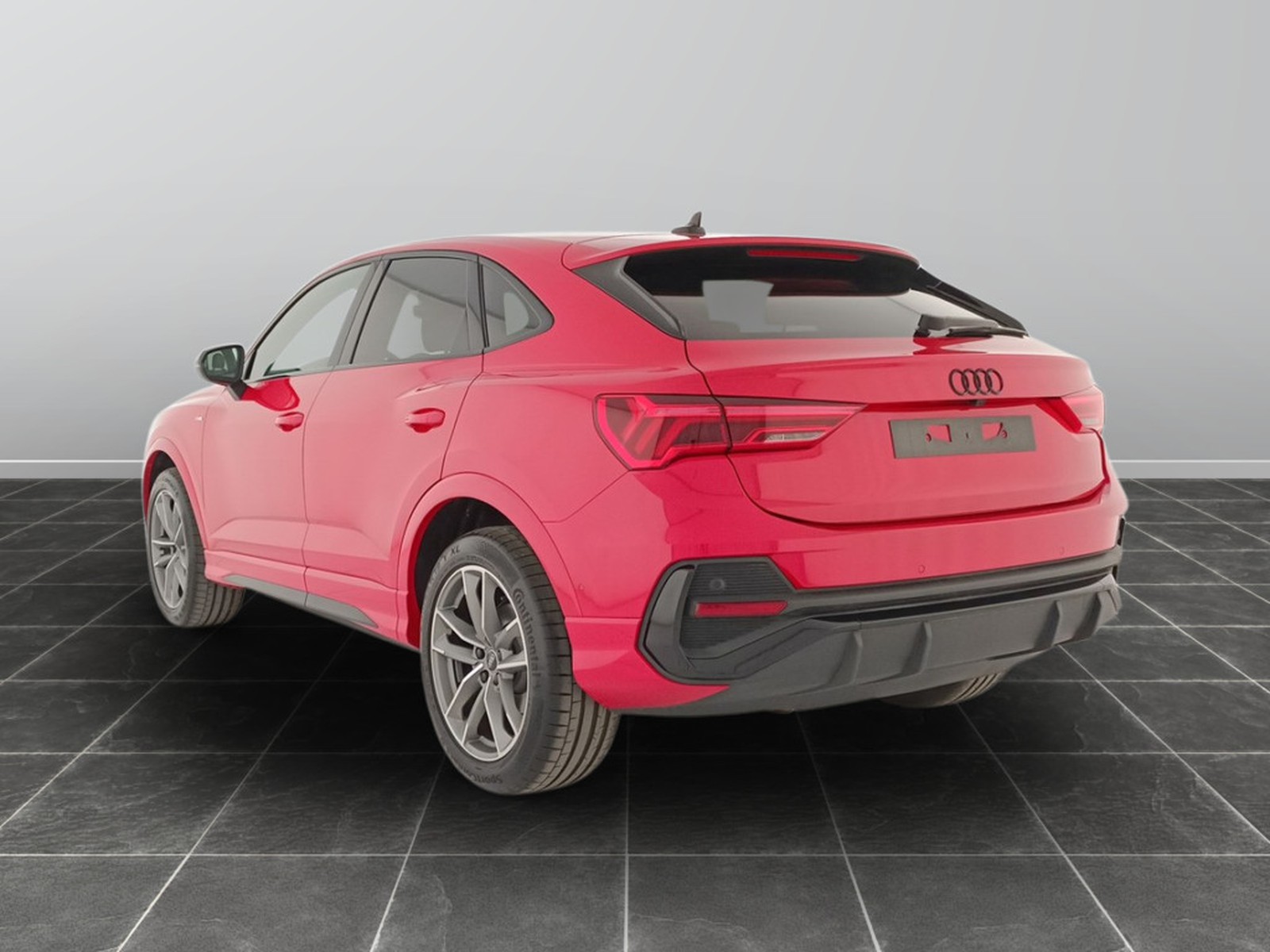 4 - Audi Q3 sportback 35 2.0 tdi s line edition s tronic