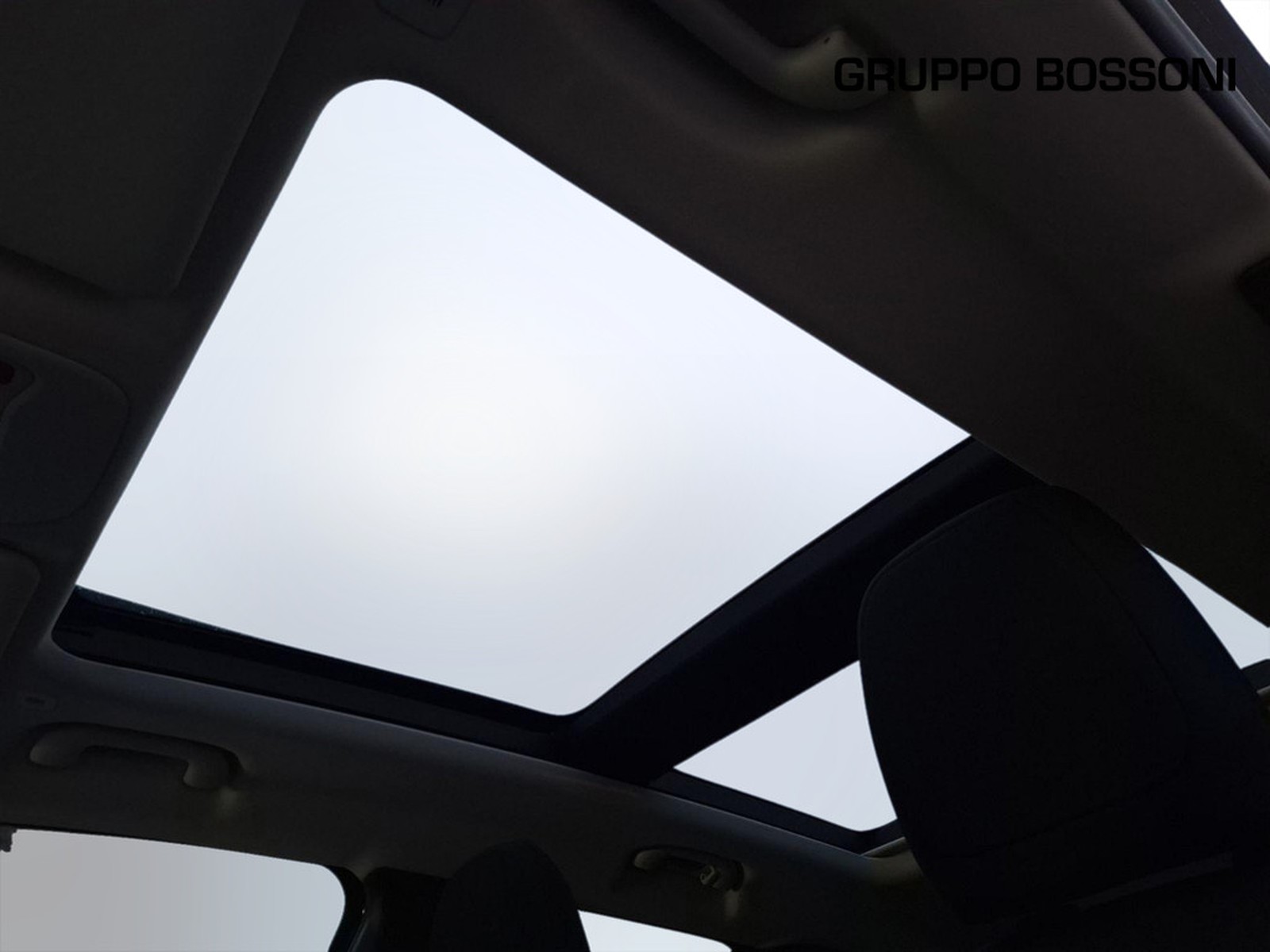 21 - Jeep Renegade 1.5 turbo t4 mhev north star 2wd dct