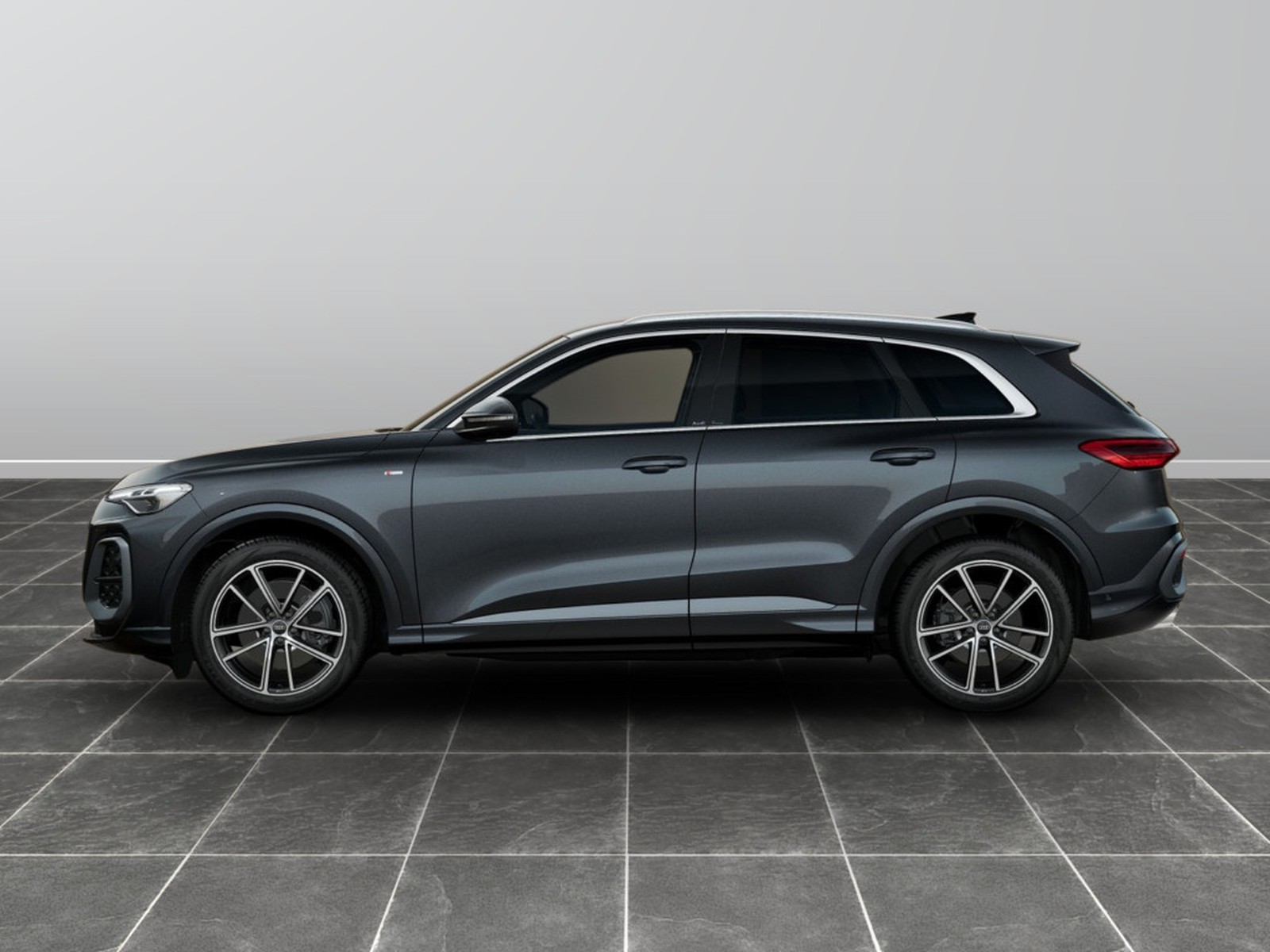 3 - Audi Q5 2.0 tdi mhev+ 204cv s line edition quattro s tronic