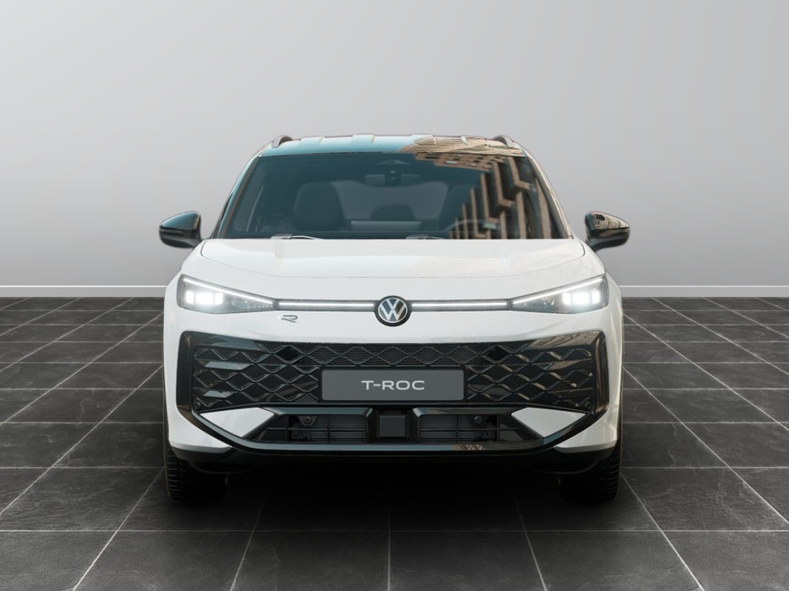 5 - Volkswagen T-Roc 1.5 etsi act 150cv r-line dsg