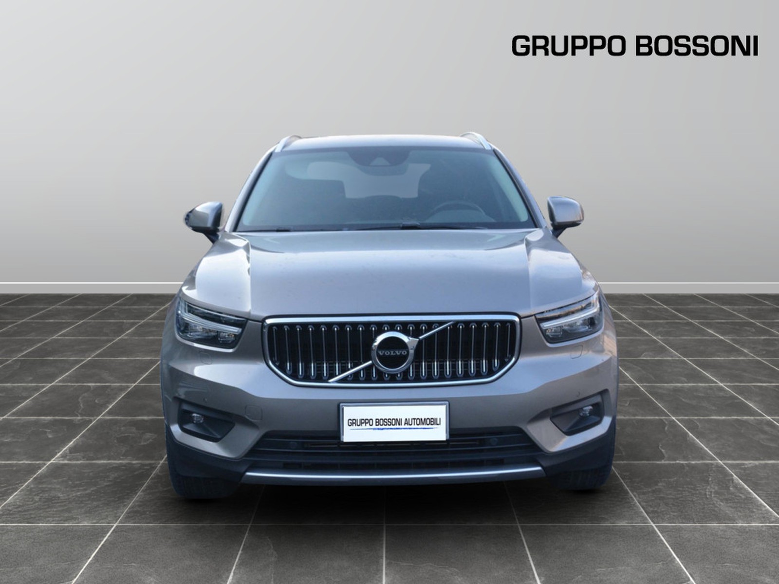 2 - Volvo XC40 1.5 t5 recharge plug-in-hybrid inscription expression geartronic my21