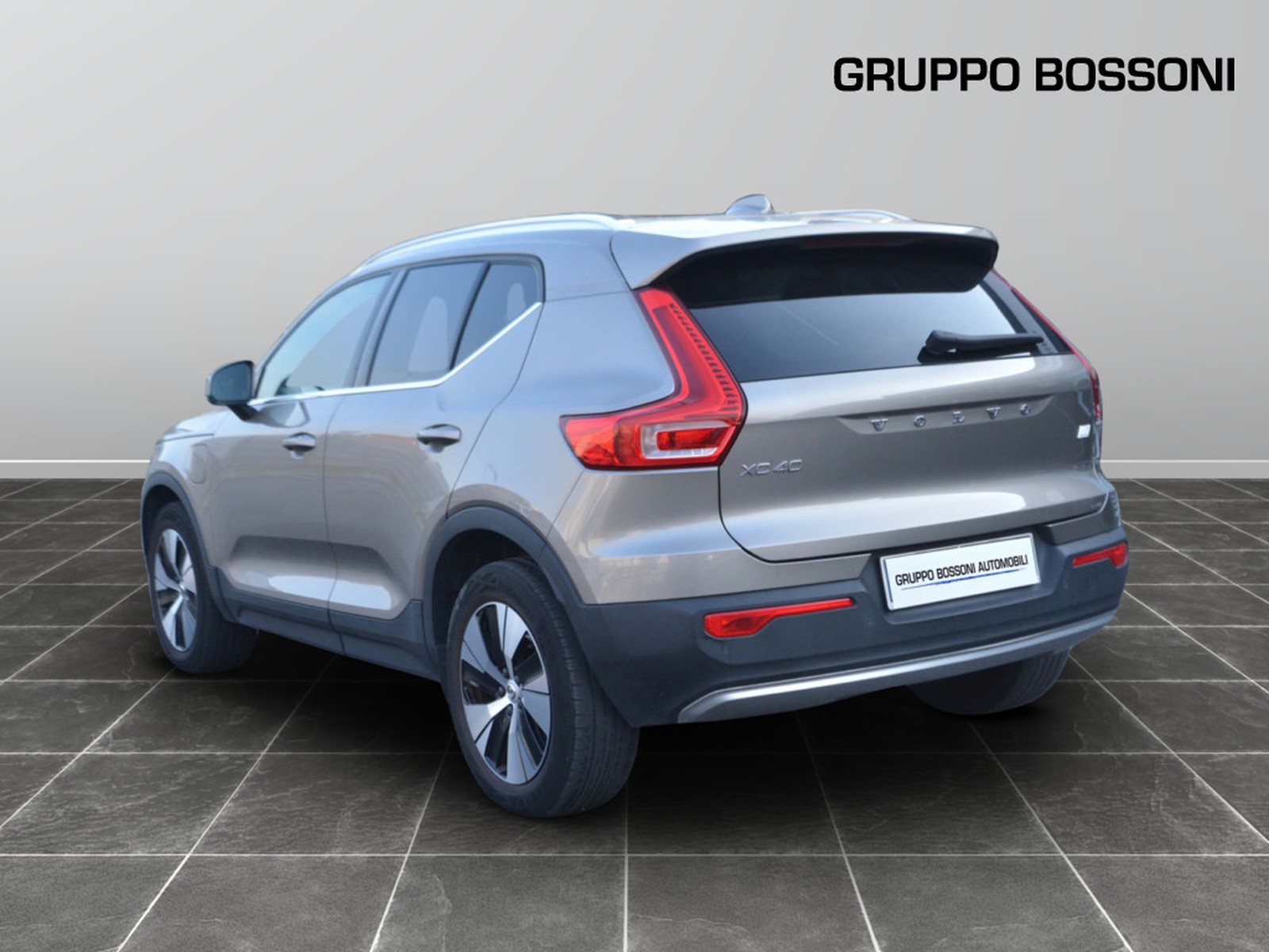 6 - Volvo XC40 1.5 t5 recharge plug-in-hybrid inscription expression geartronic my21