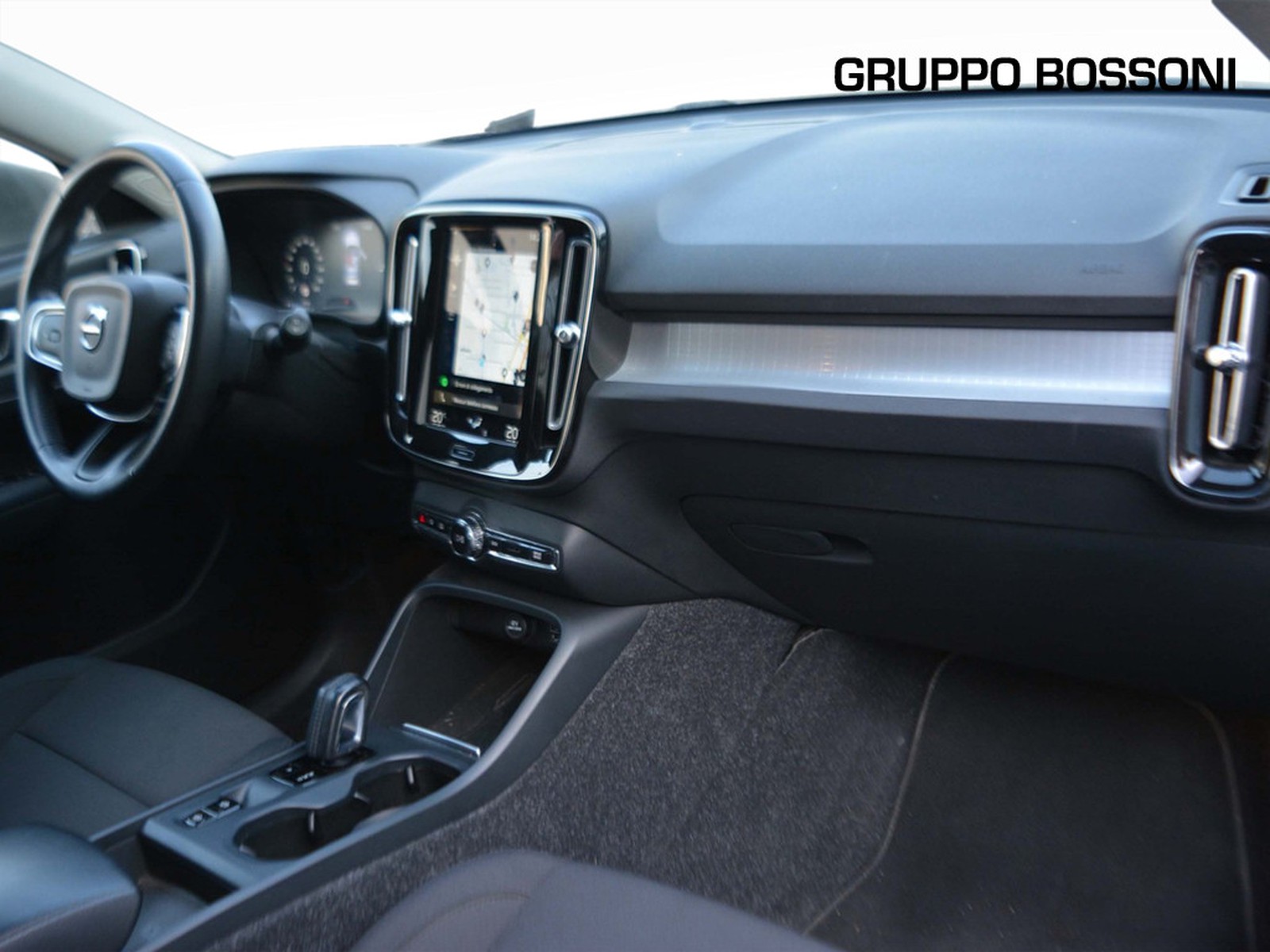 10 - Volvo XC40 1.5 t5 recharge plug-in-hybrid inscription expression geartronic my21