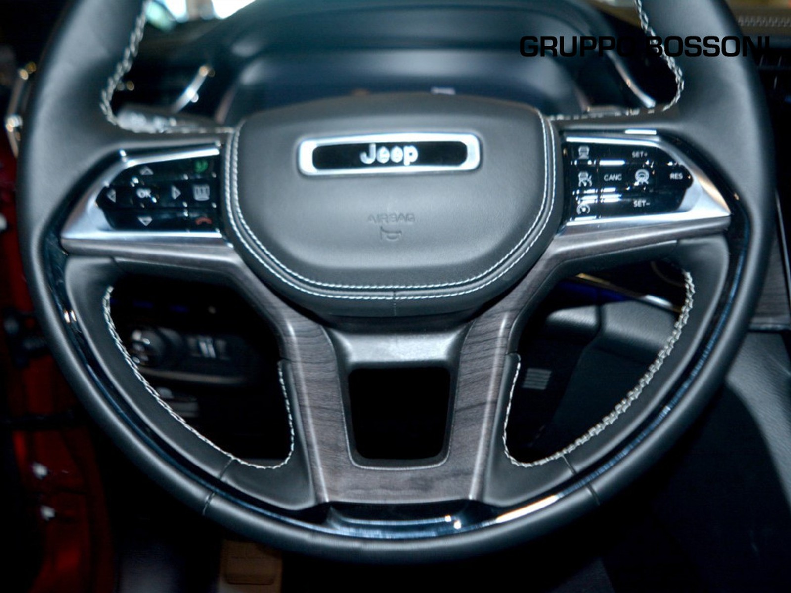 11 - Jeep Grand Cherokee 2.0 atx phev overland 4xe auto