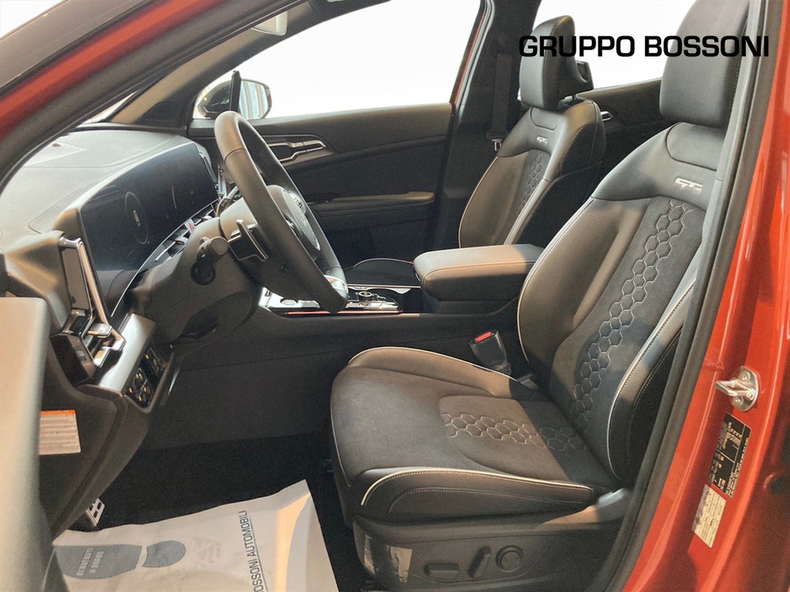 9 - Kia Sportage 1.6 t-gdi hev 210cv gt-line sunroof pack at6