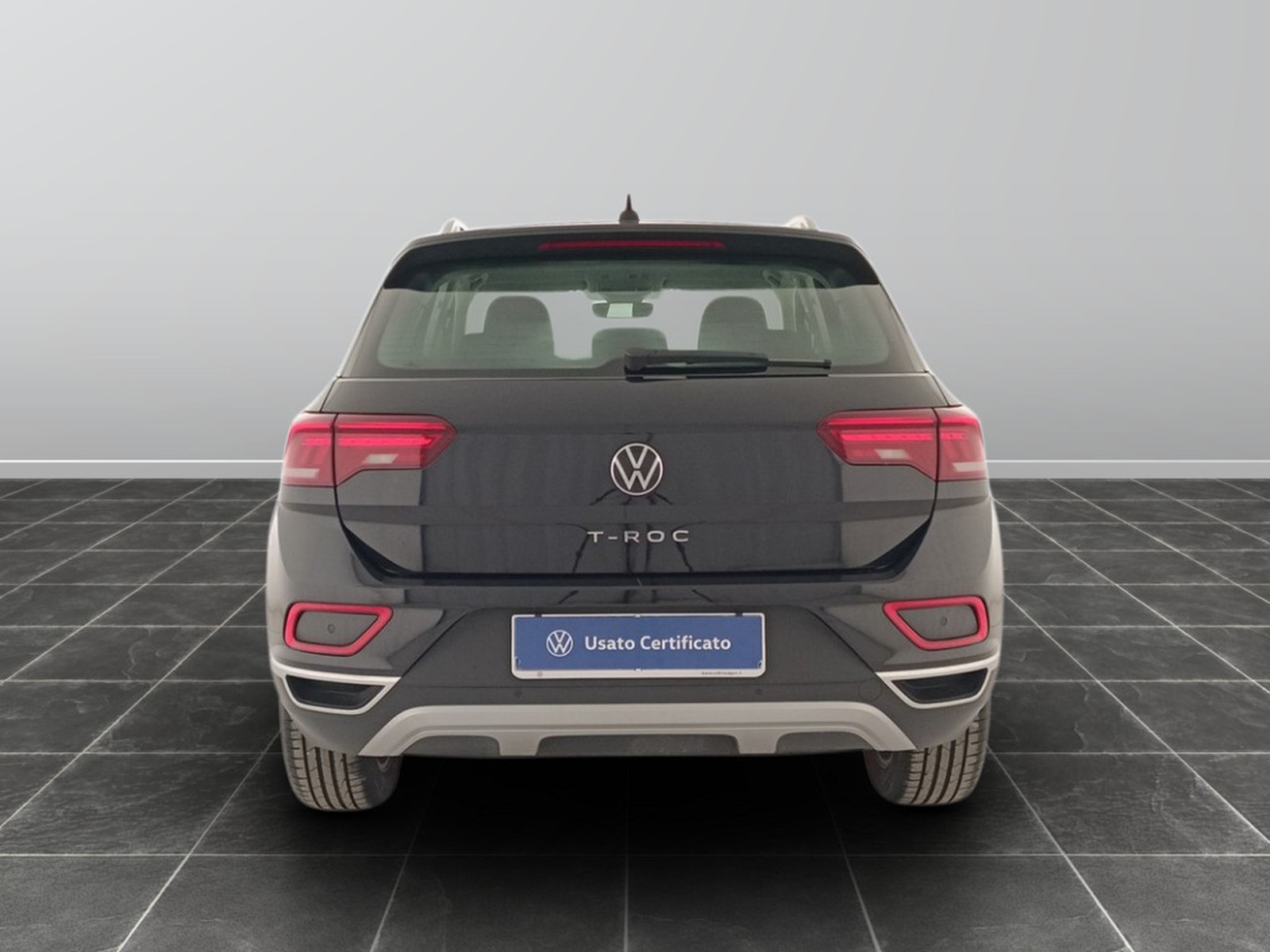 5 - Volkswagen T-Roc 1.0 tsi 115cv style