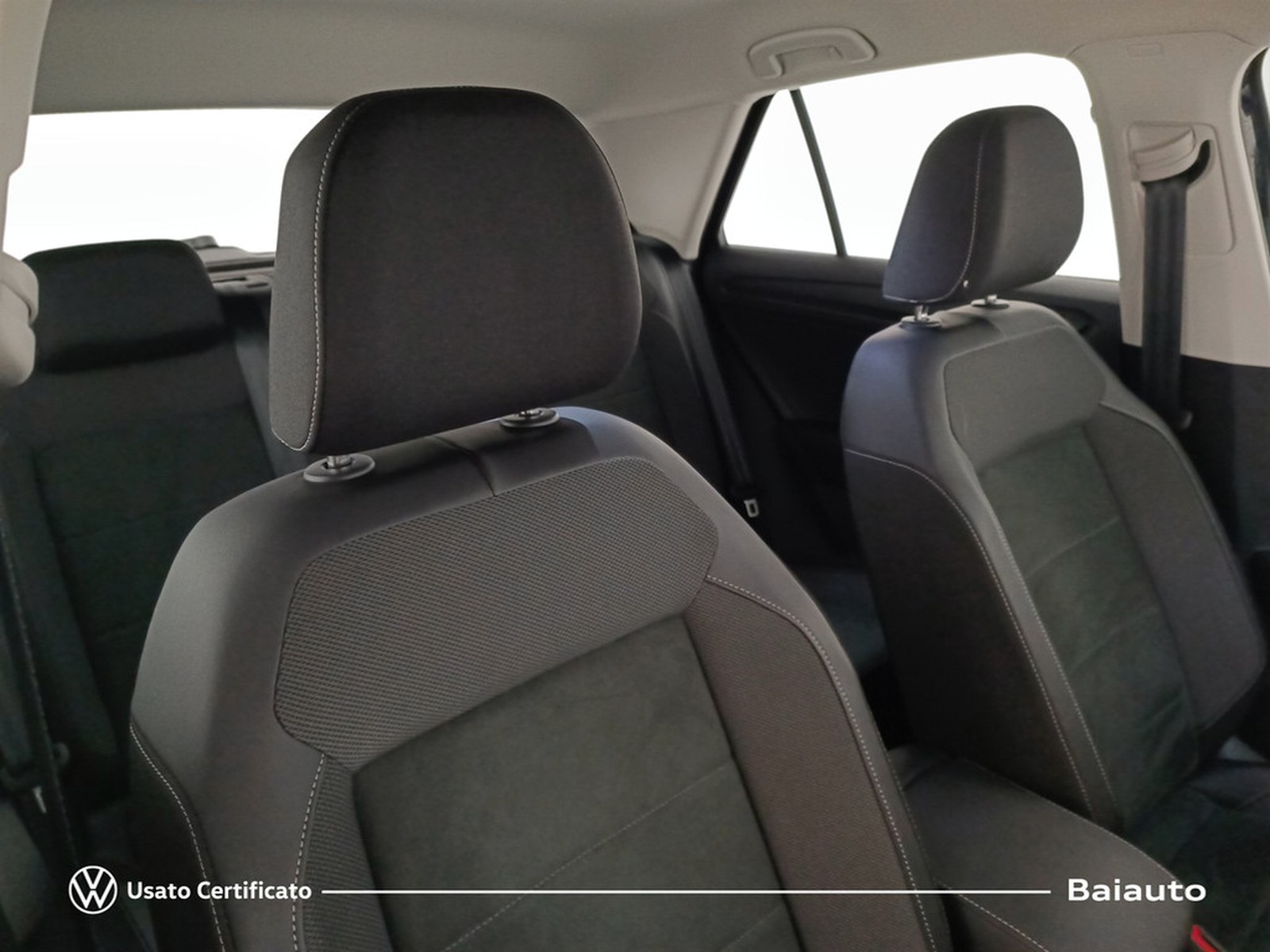 22 - Volkswagen T-Roc 1.0 tsi 115cv style