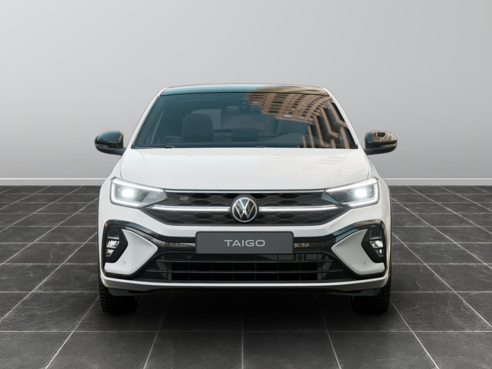 5 - Volkswagen Taigo 1.0 tsi 115cv r-line plus dsg