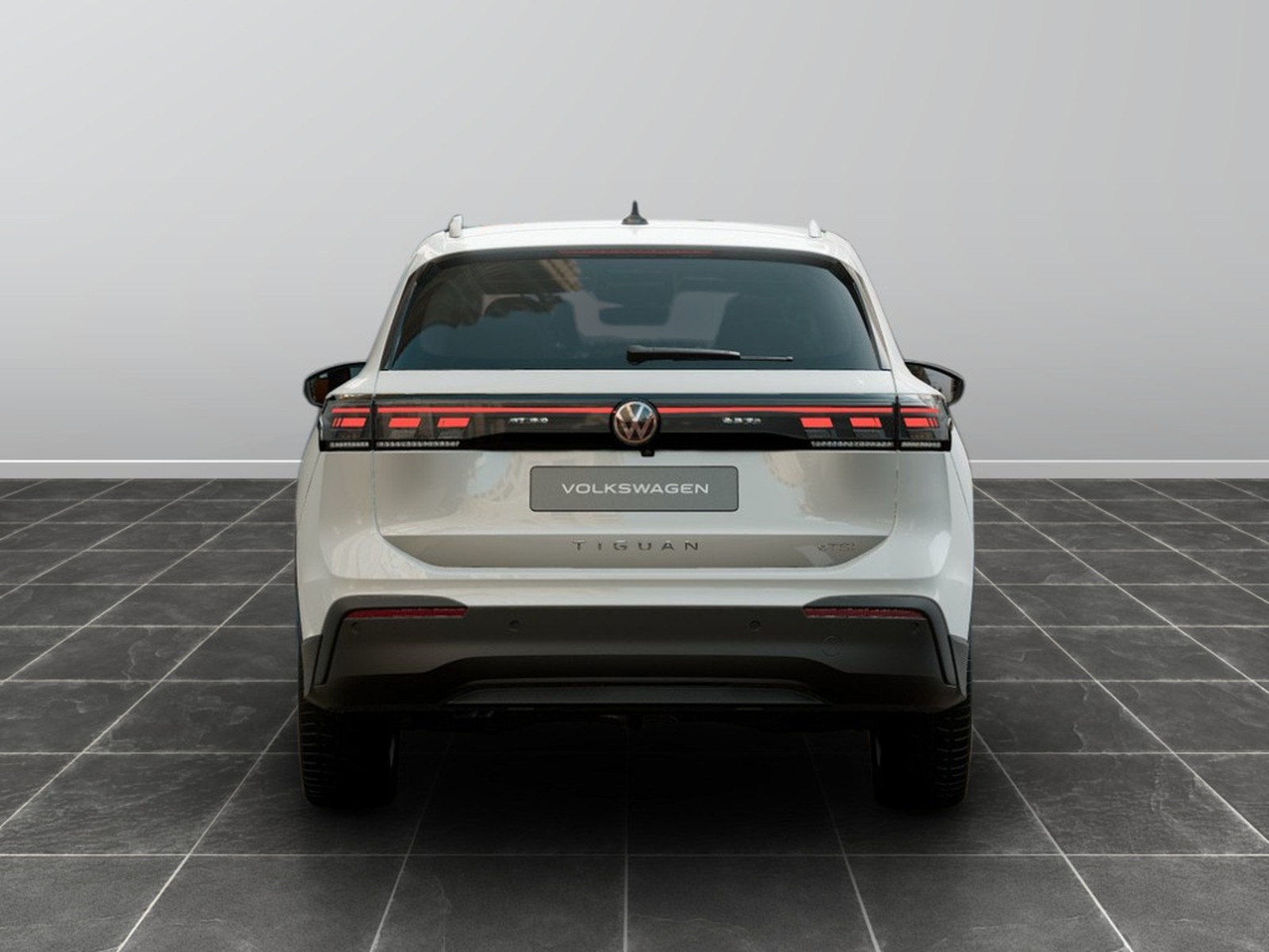 11 - Volkswagen Tiguan 1.5 etsi act 150cv edition plus dsg