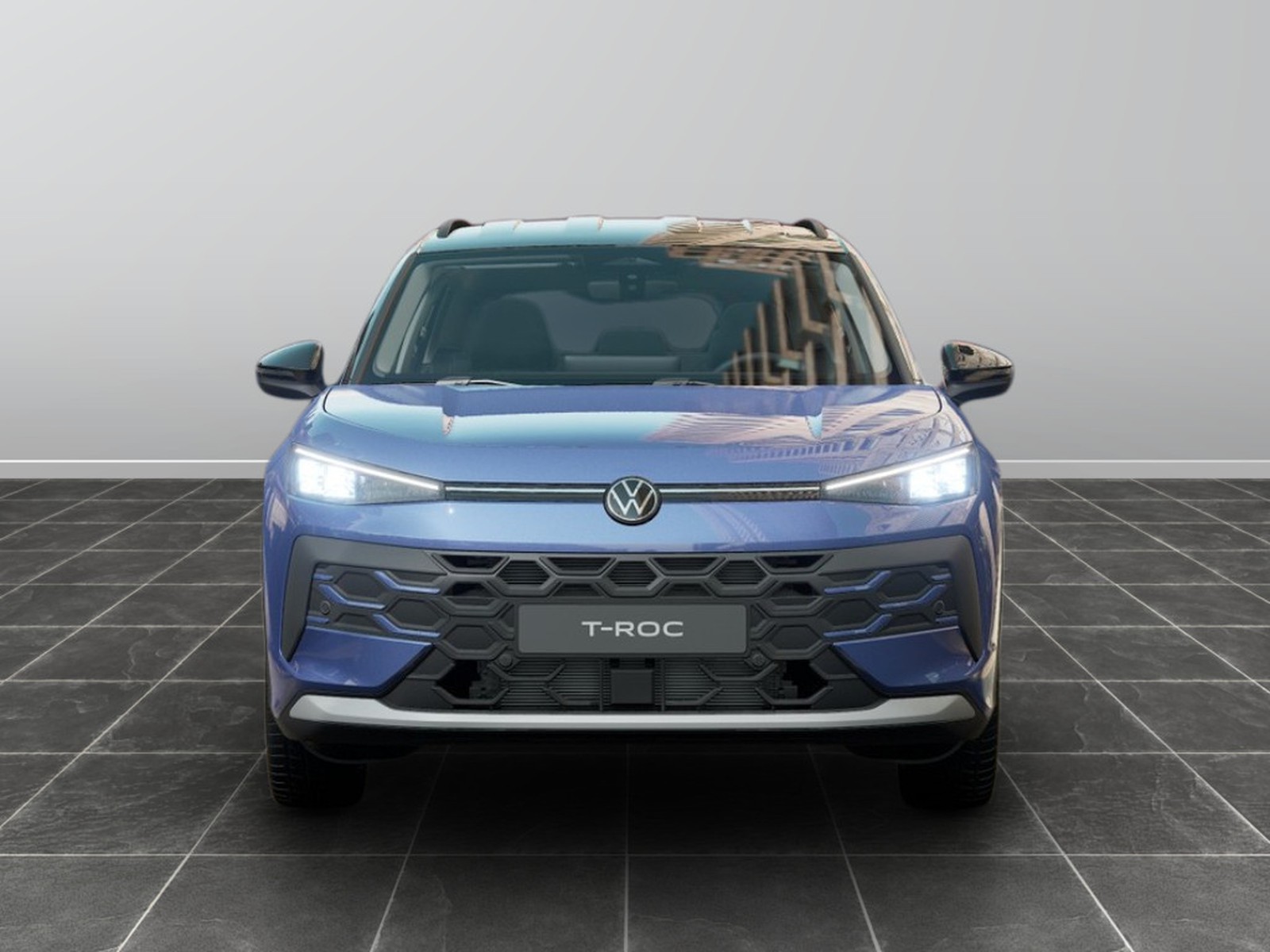 5 - Volkswagen T-Roc 1.5 etsi act 115cv life dsg