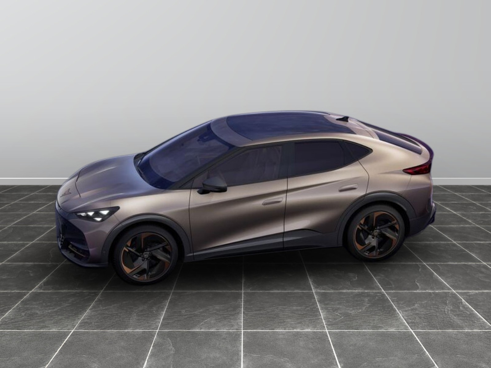 10 - Cupra Tavascan 77kwh endurance adrenaline rwd