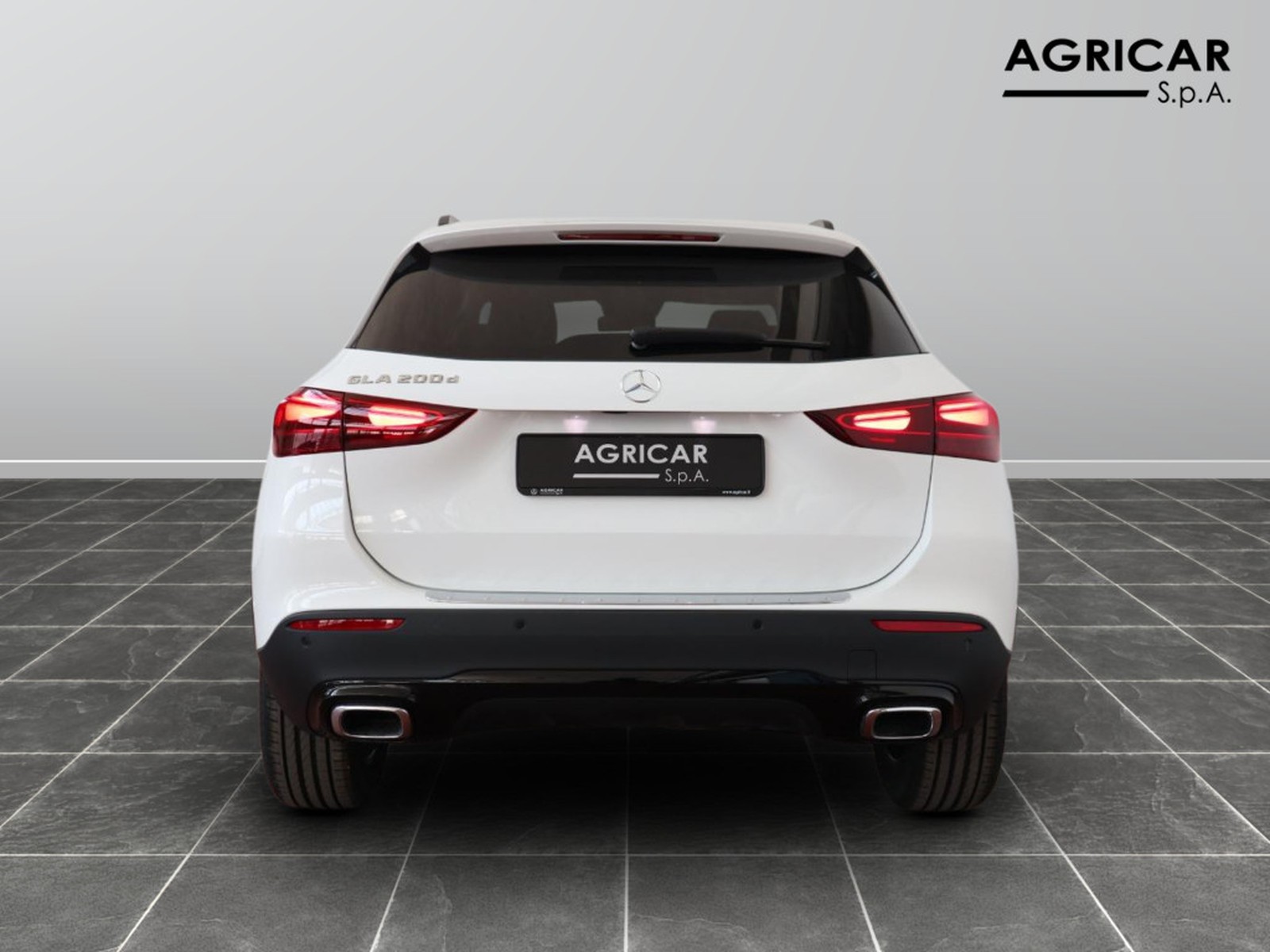 6 - Mercedes GLA 200 d progressive advanced plus 8g-dct