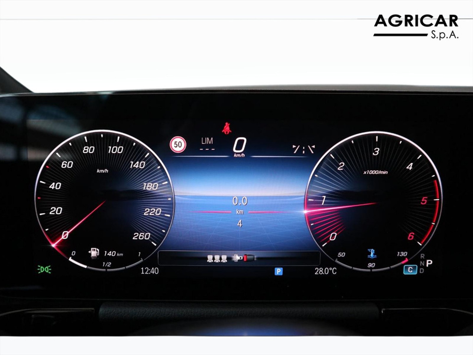 9 - Mercedes GLA 200 d progressive advanced plus 8g-dct