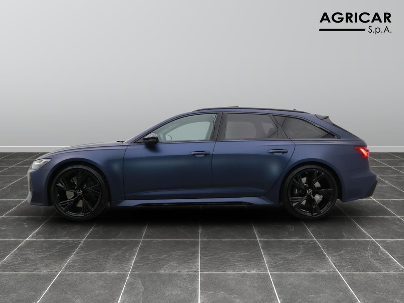 3 - Audi RS6 avant 4.0 v8 mhev quattro tiptronic