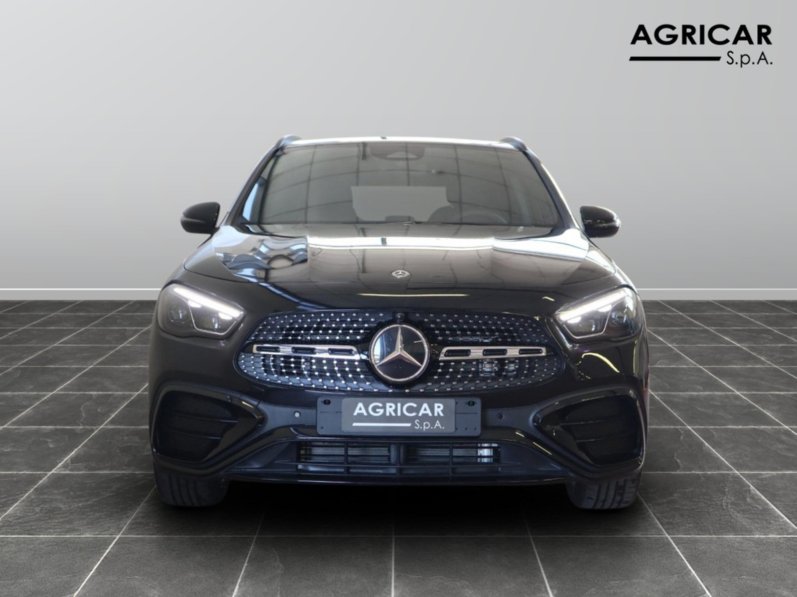 2 - Mercedes GLA 200 d amg line advanced plus 8g-dct