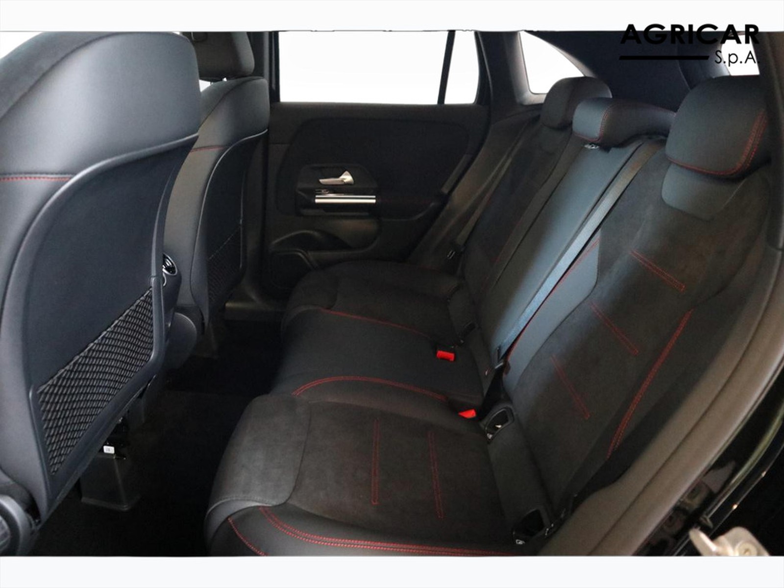 8 - Mercedes GLA 200 d amg line advanced plus 8g-dct