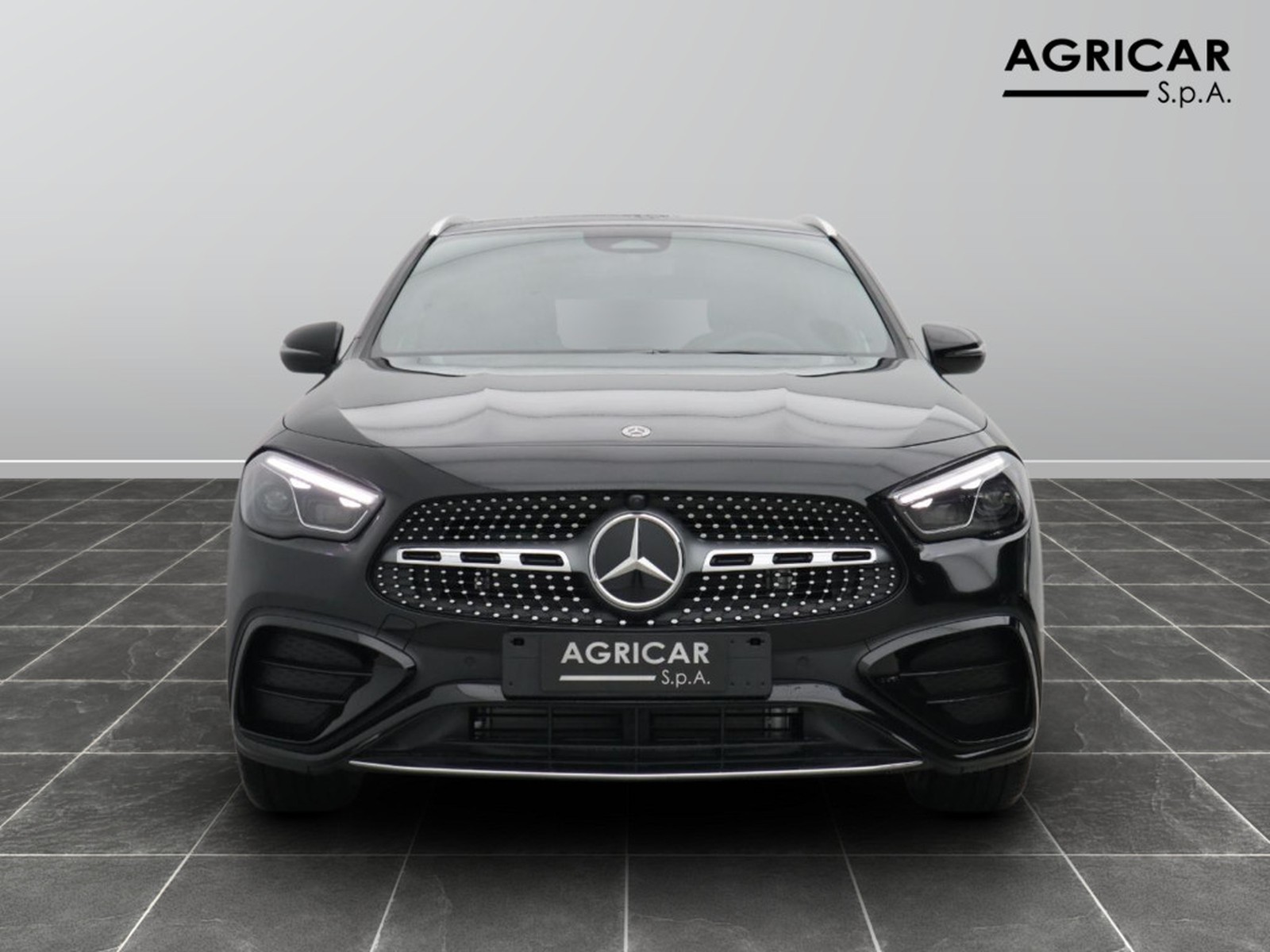 4 - Mercedes GLA 200 d amg line advanced plus 8g-dct