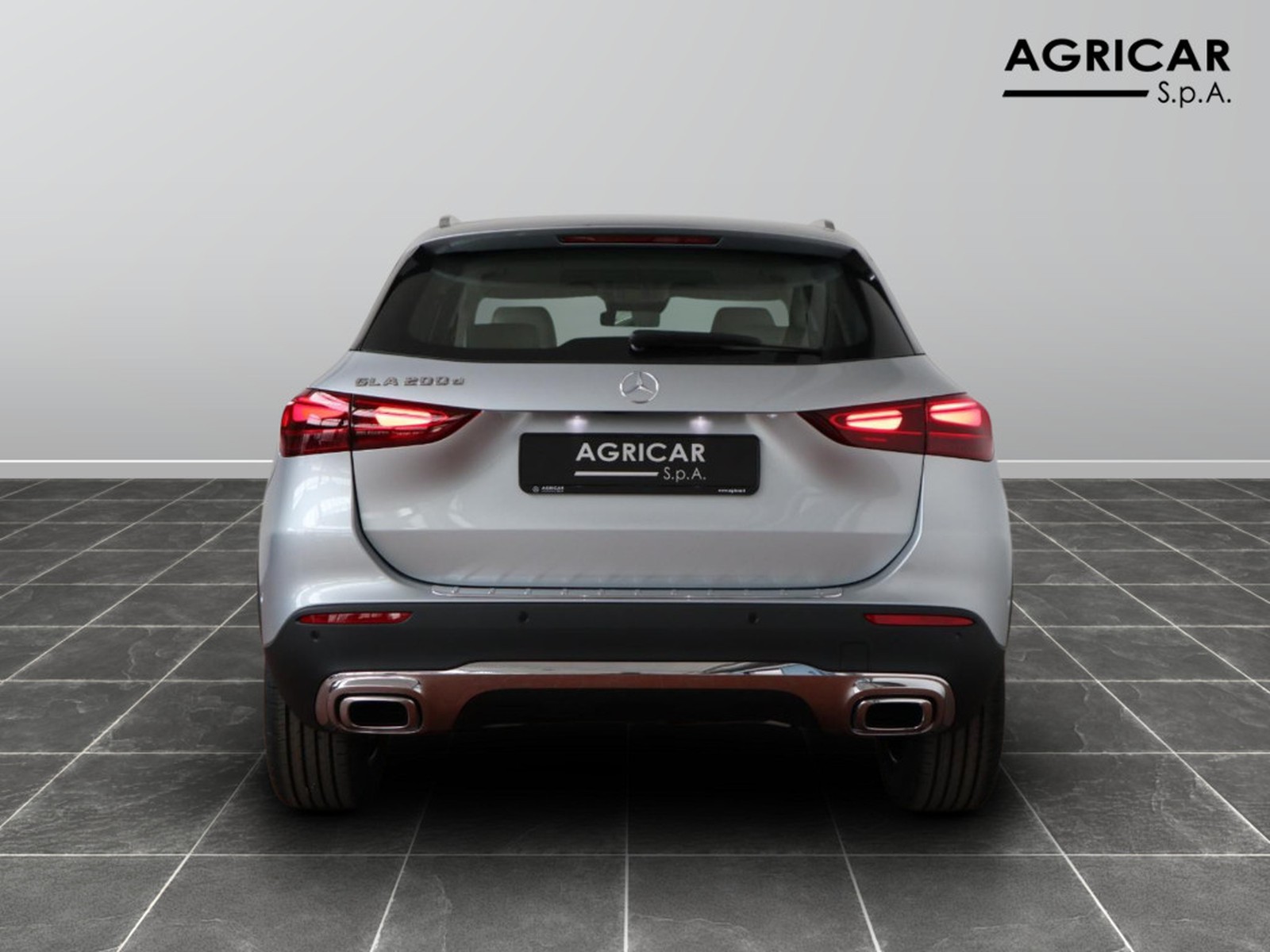 6 - Mercedes GLA 200 d progressive advanced plus 8g-dct