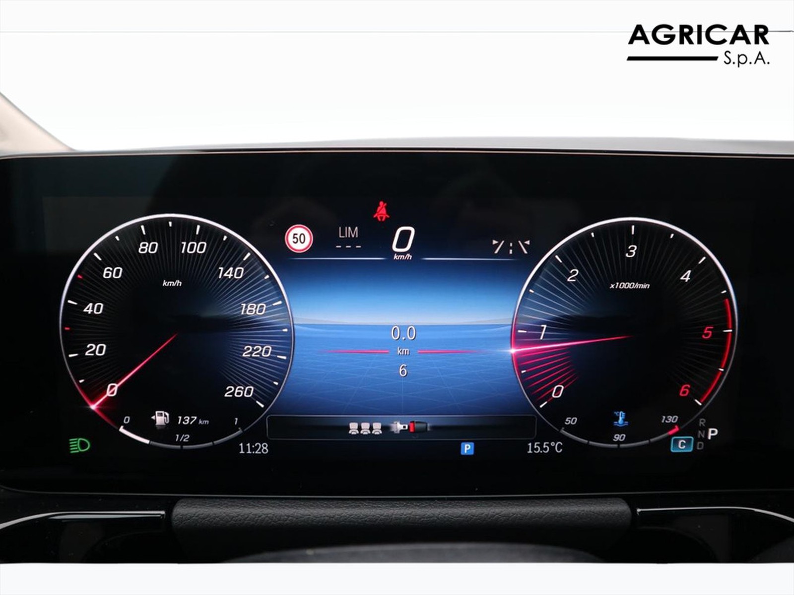 9 - Mercedes GLA 180 d progressive advanced 8g-dct