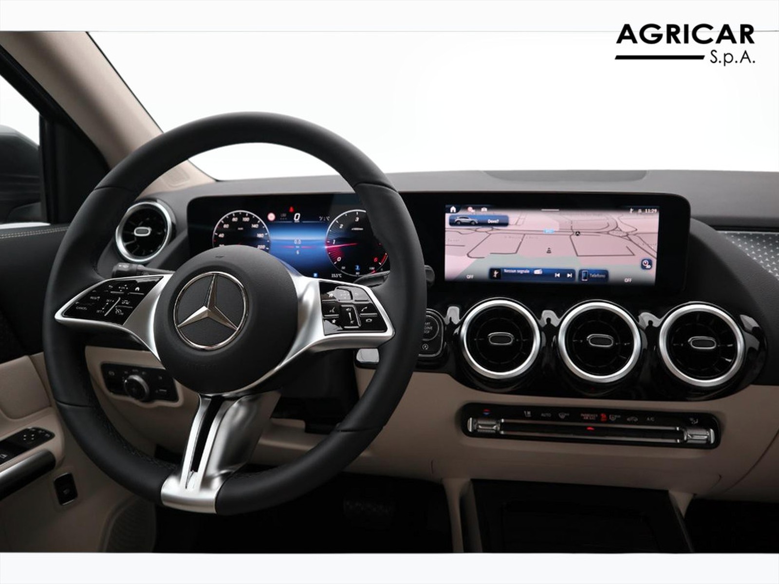 12 - Mercedes GLA 180 d progressive advanced 8g-dct