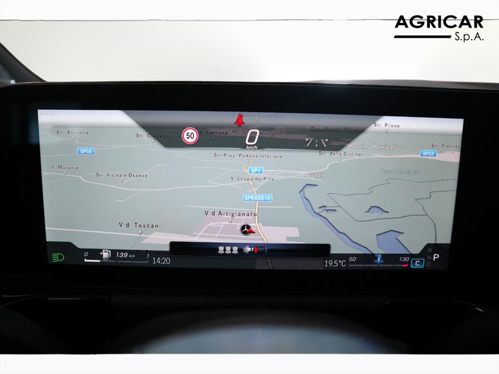 15 - Mercedes GLA 180 d progressive advanced 8g-dct