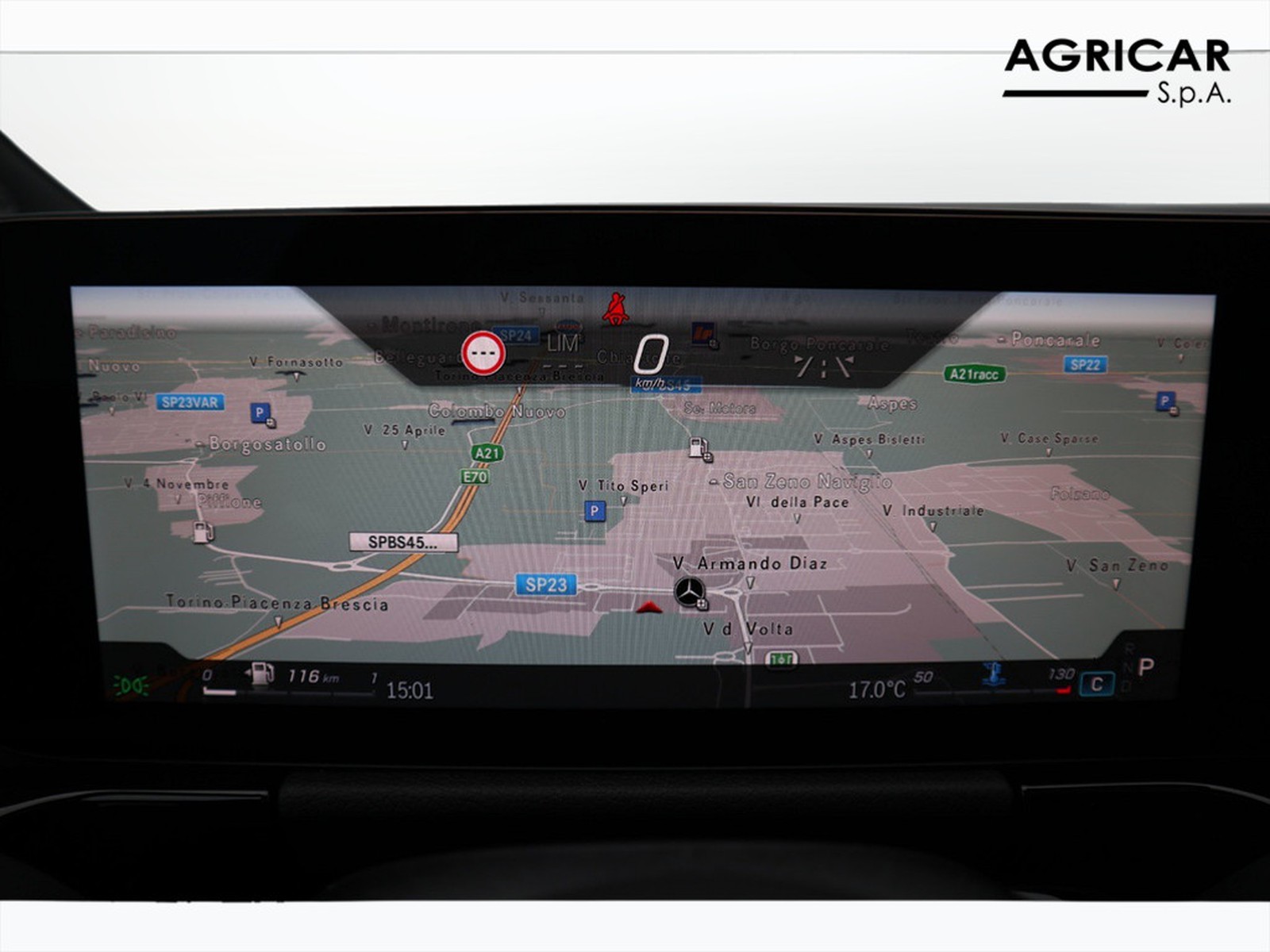 16 - Mercedes GLA 200 d amg line premium 4matic 8g-dct