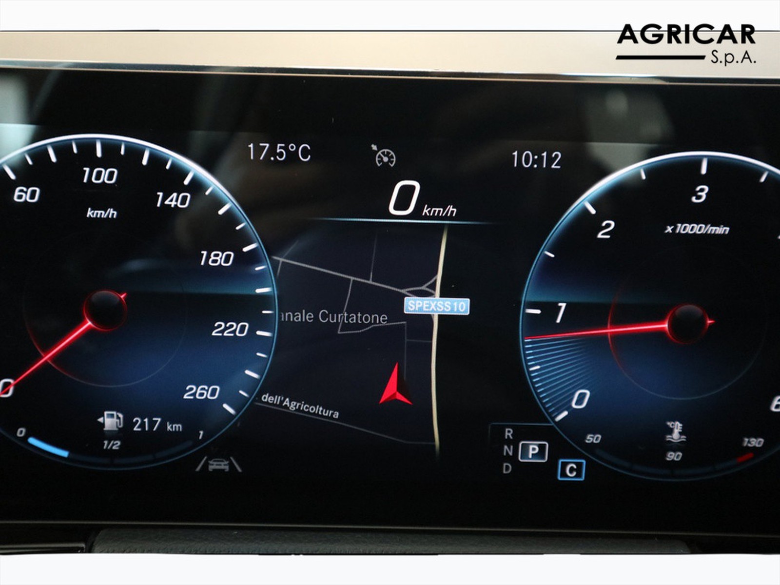 16 - Mercedes GLA 200 d sport plus 4matic 8g-dct