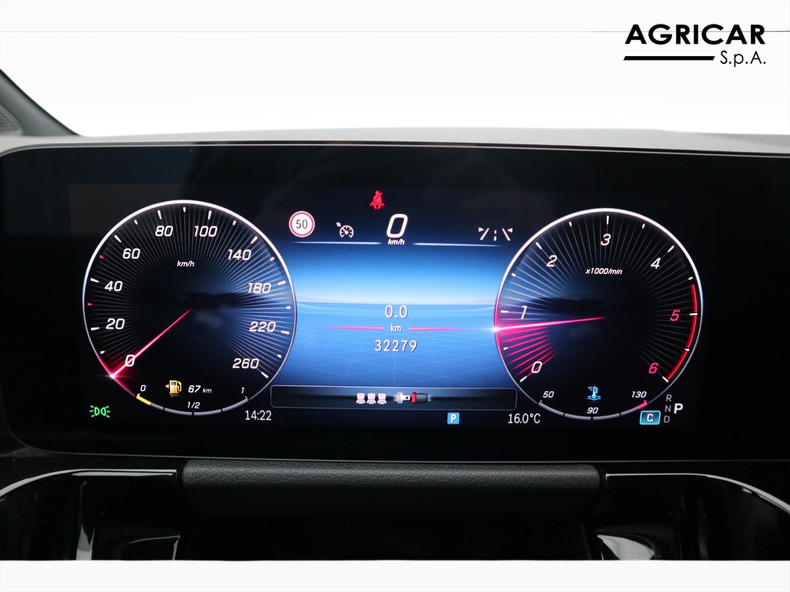 9 - Mercedes GLA 180 d amg line advanced plus 8g-dct