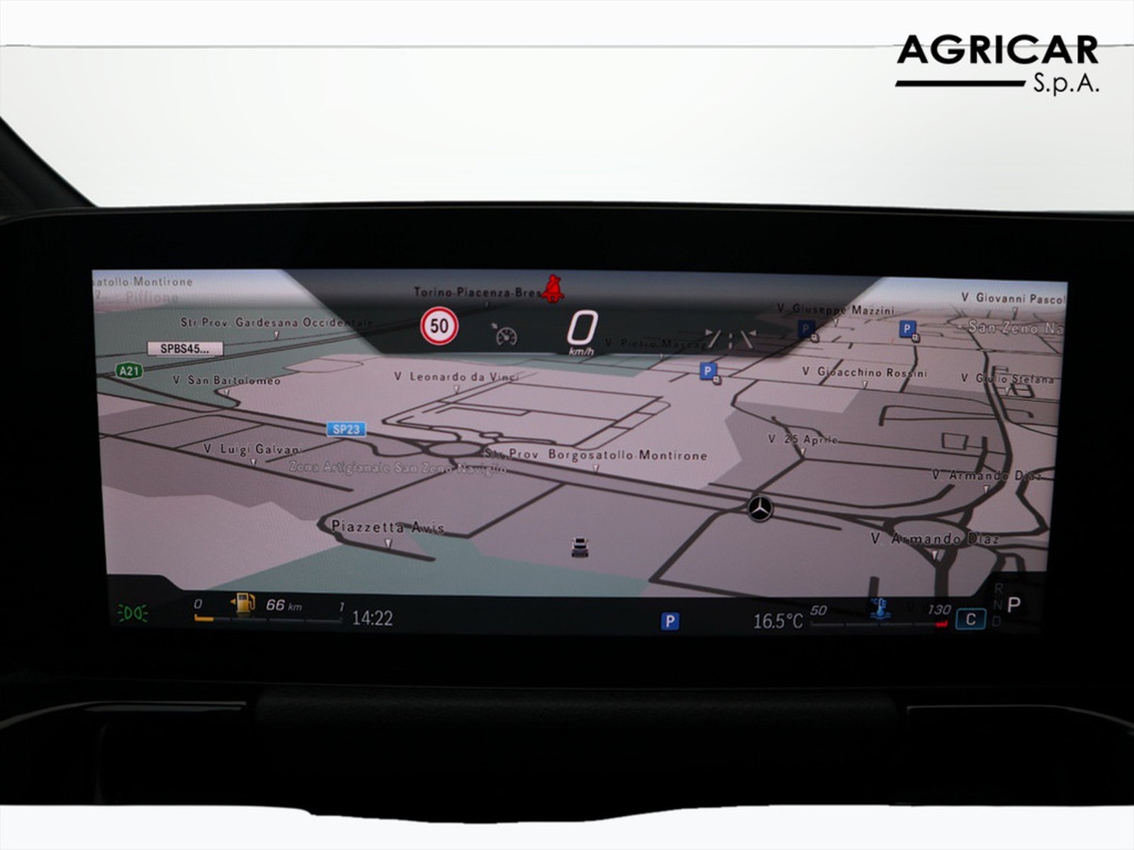 16 - Mercedes GLA 180 d amg line advanced plus 8g-dct