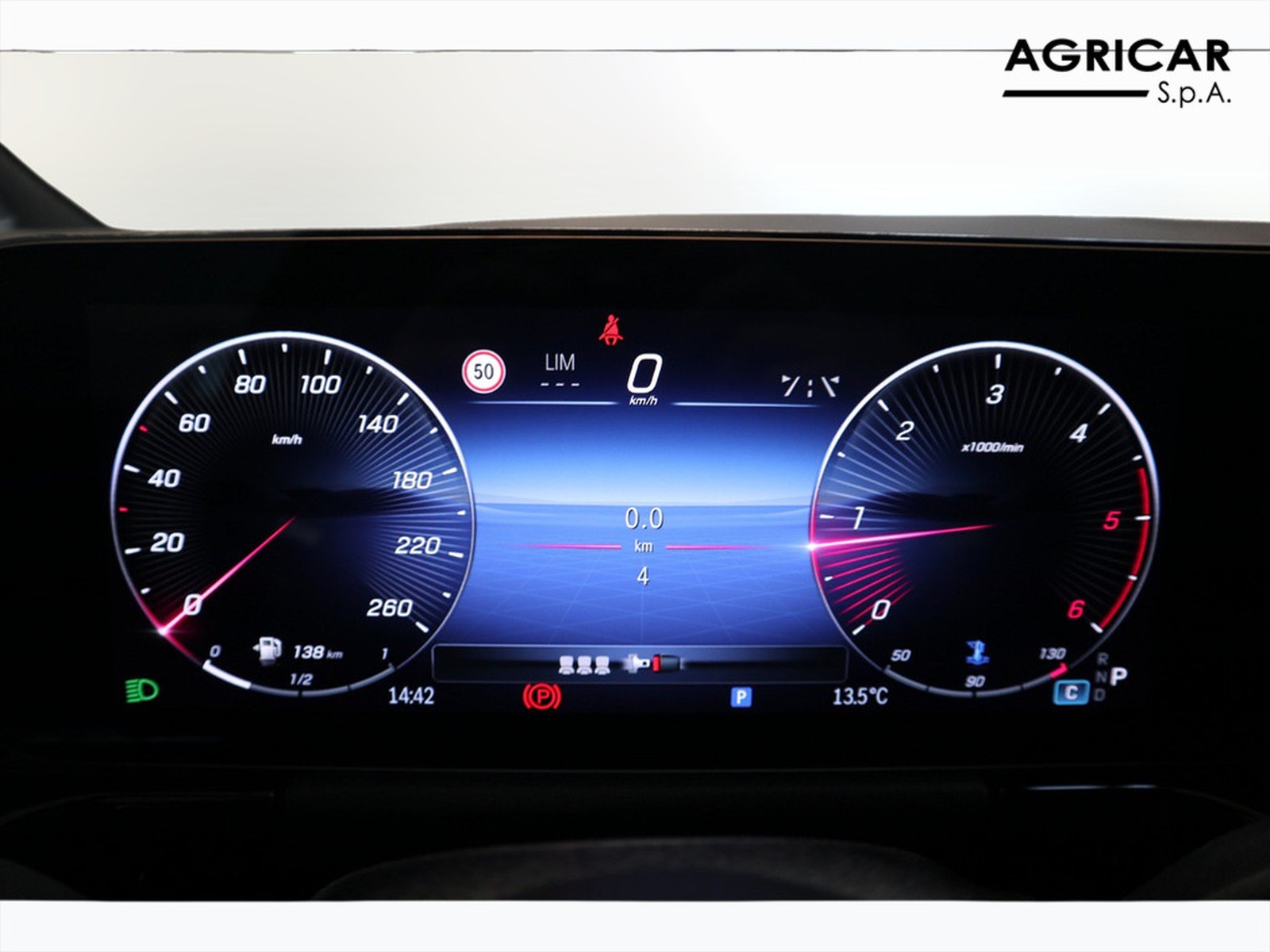 9 - Mercedes GLA 200 d amg line extra 8g-dct