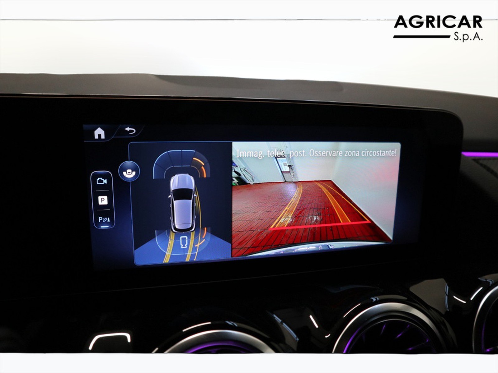 11 - Mercedes GLA 200 d amg line extra 8g-dct