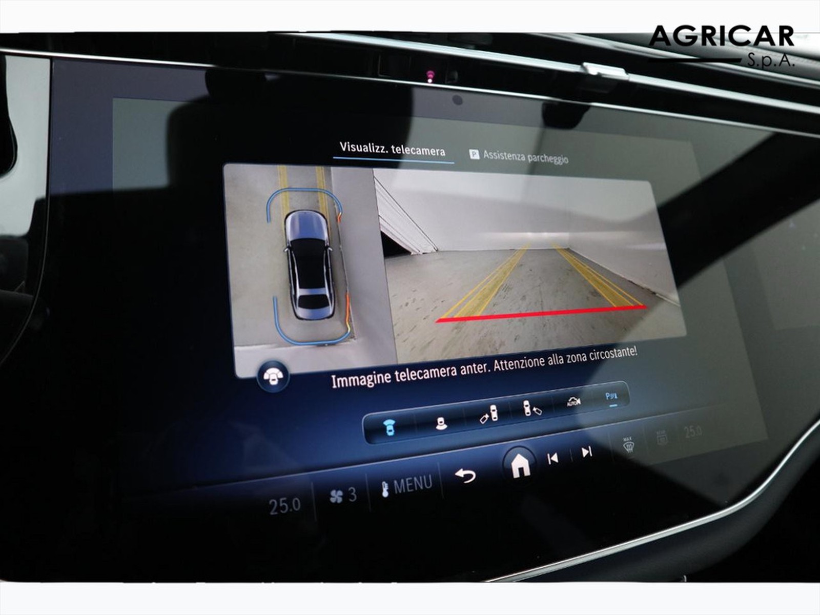 12 - Mercedes Classe E berlina 220 d amg line premium 4matic 9g-tronic