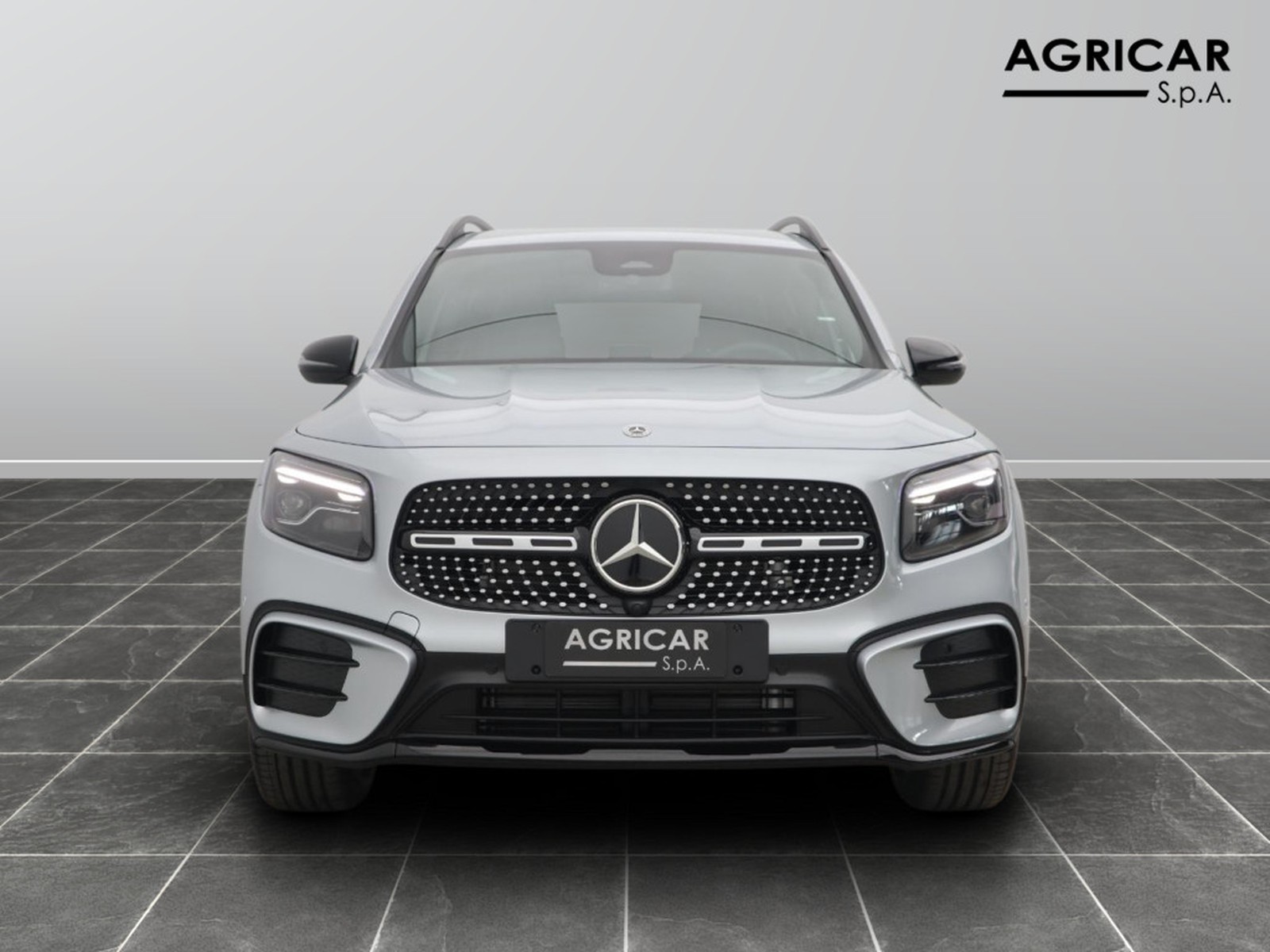 2 - Mercedes GLB 200 d amg line advanced plus 8g-dct