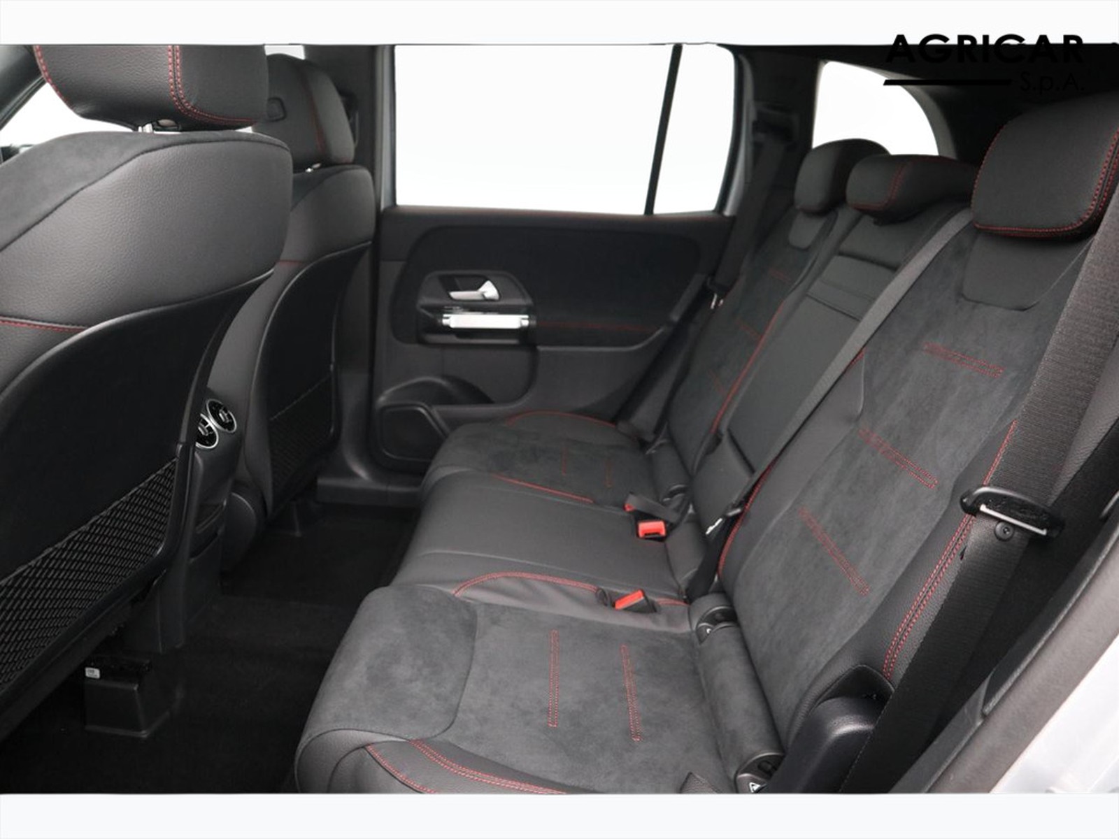 8 - Mercedes GLB 200 d amg line advanced plus 8g-dct