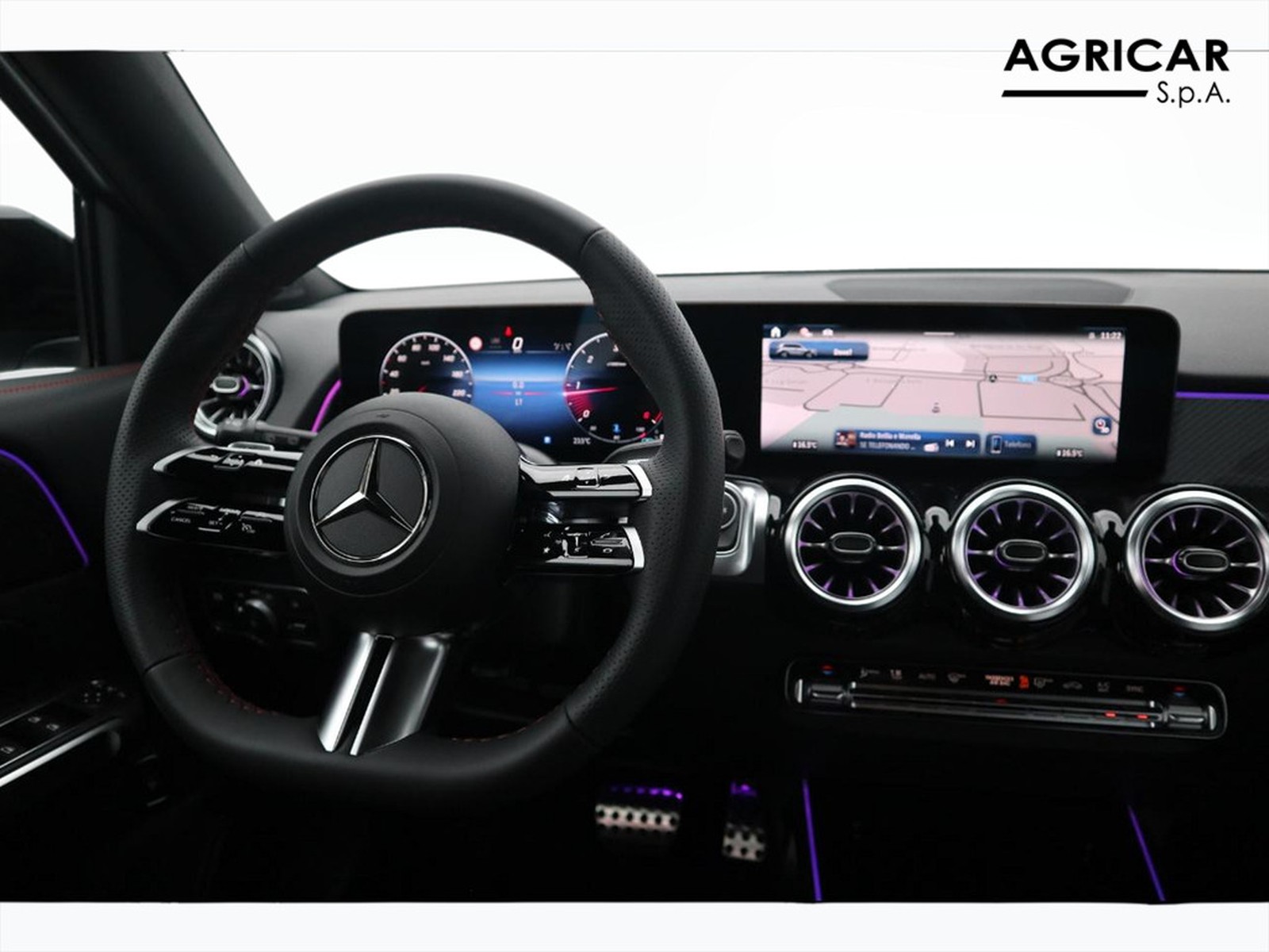 12 - Mercedes GLB 200 d amg line advanced plus 8g-dct
