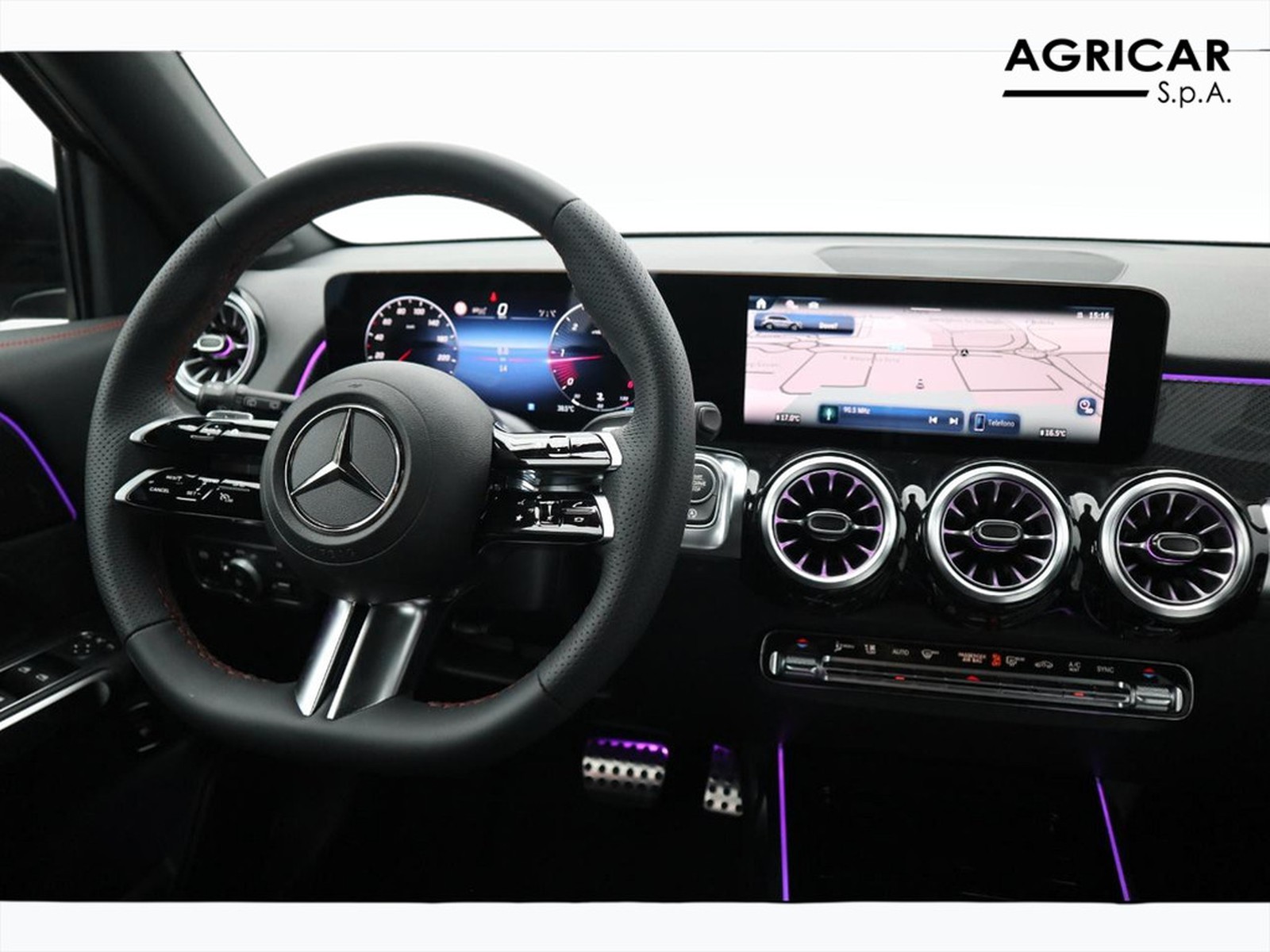 12 - Mercedes GLB 200 d amg line advanced plus 8g-dct