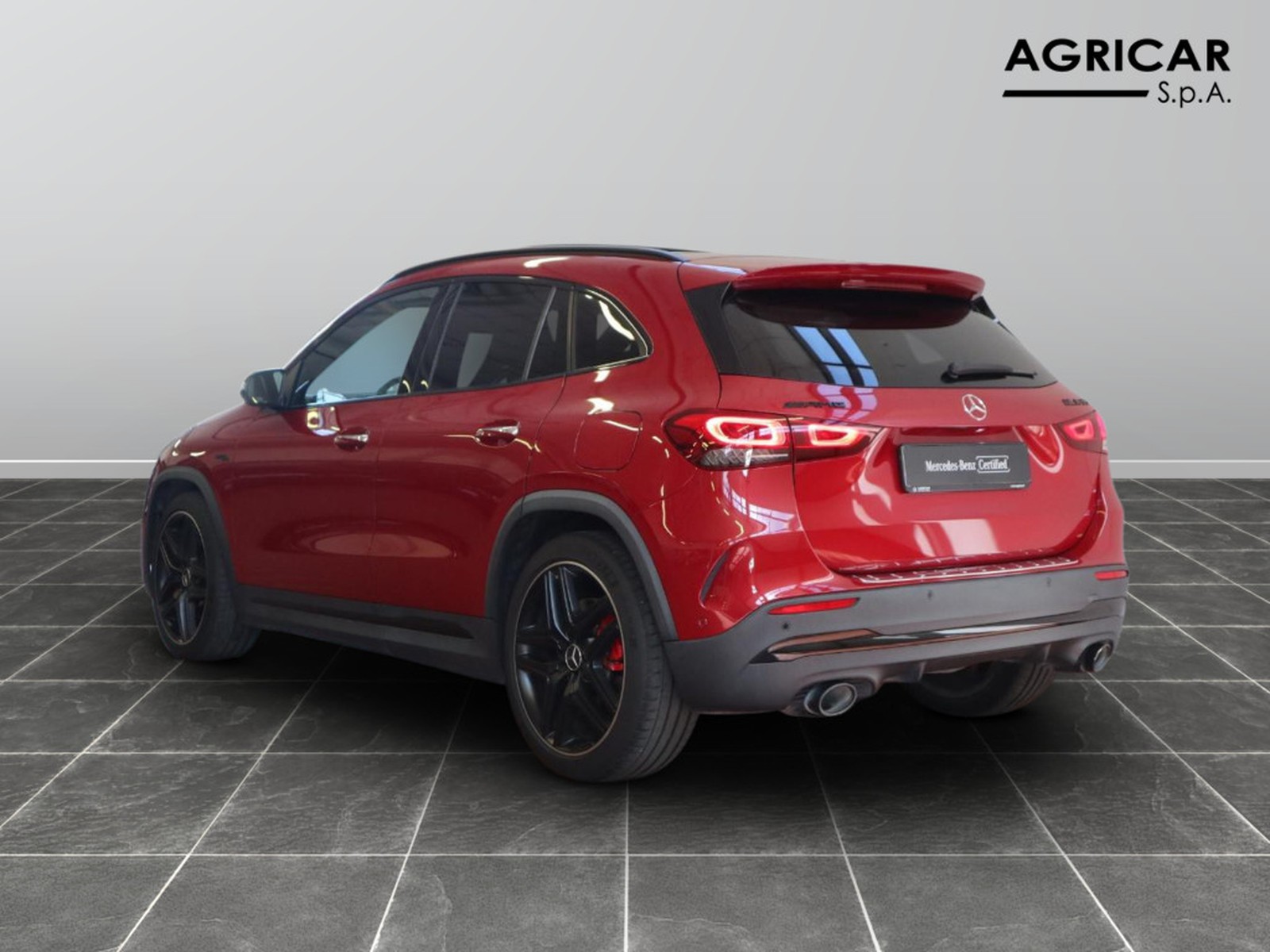 5 - AMG GLA amg 35 4matic speedshift dct amg 8g