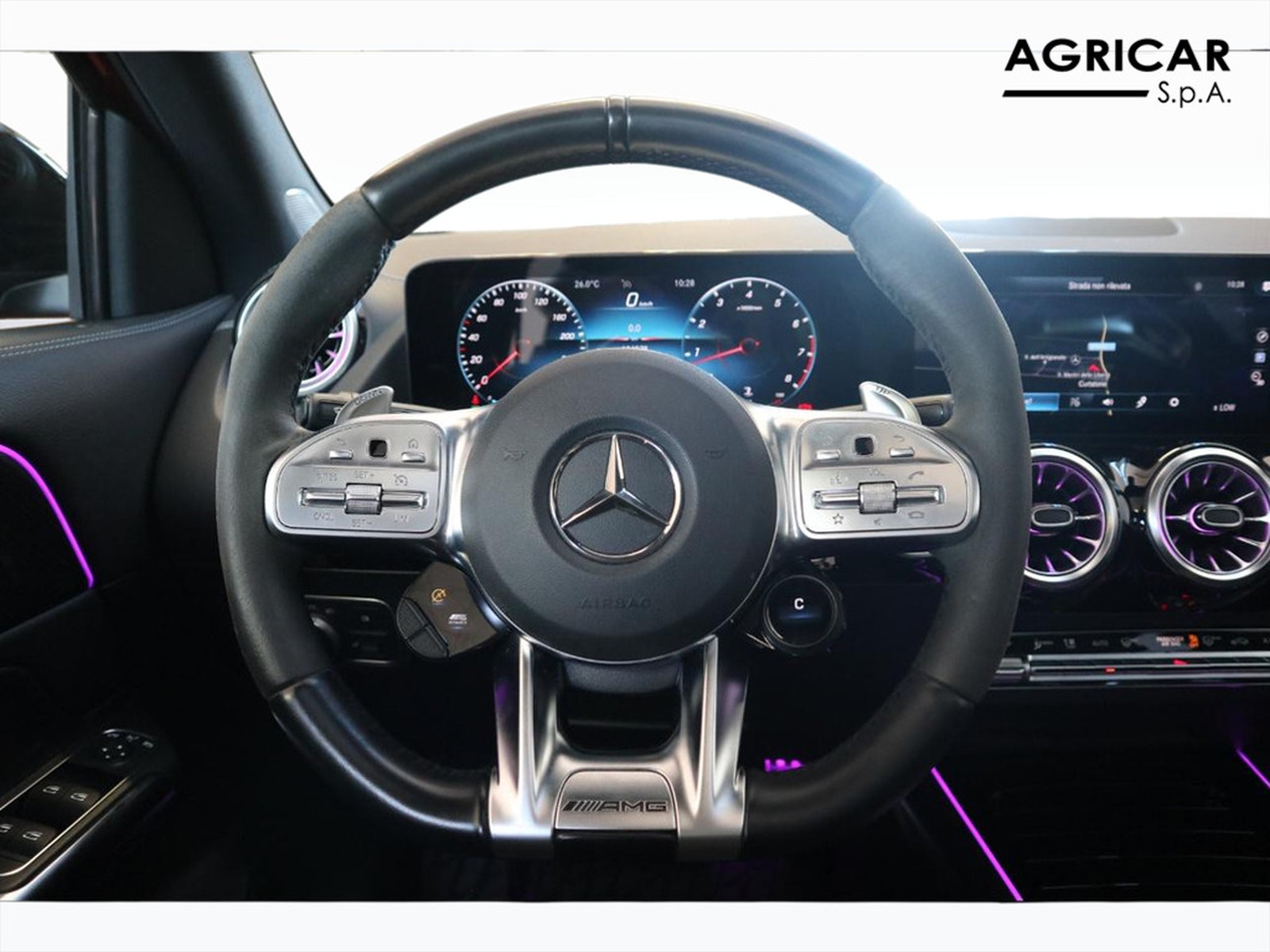 18 - AMG GLA amg 35 4matic speedshift dct amg 8g